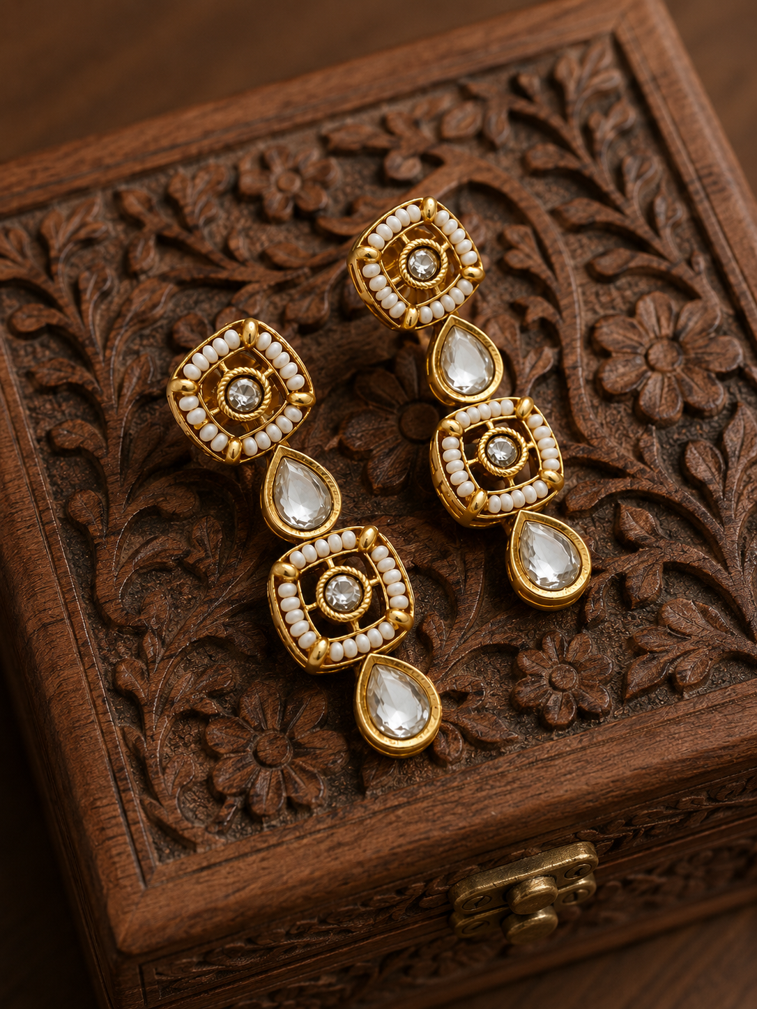 Rashmira Polki Necklace Set