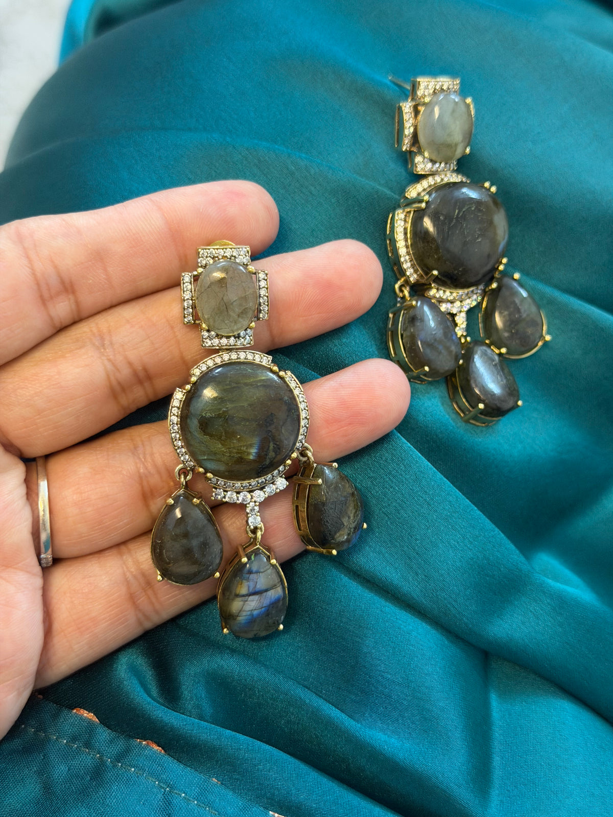 Manya Labradorite Doublet Necklace Set