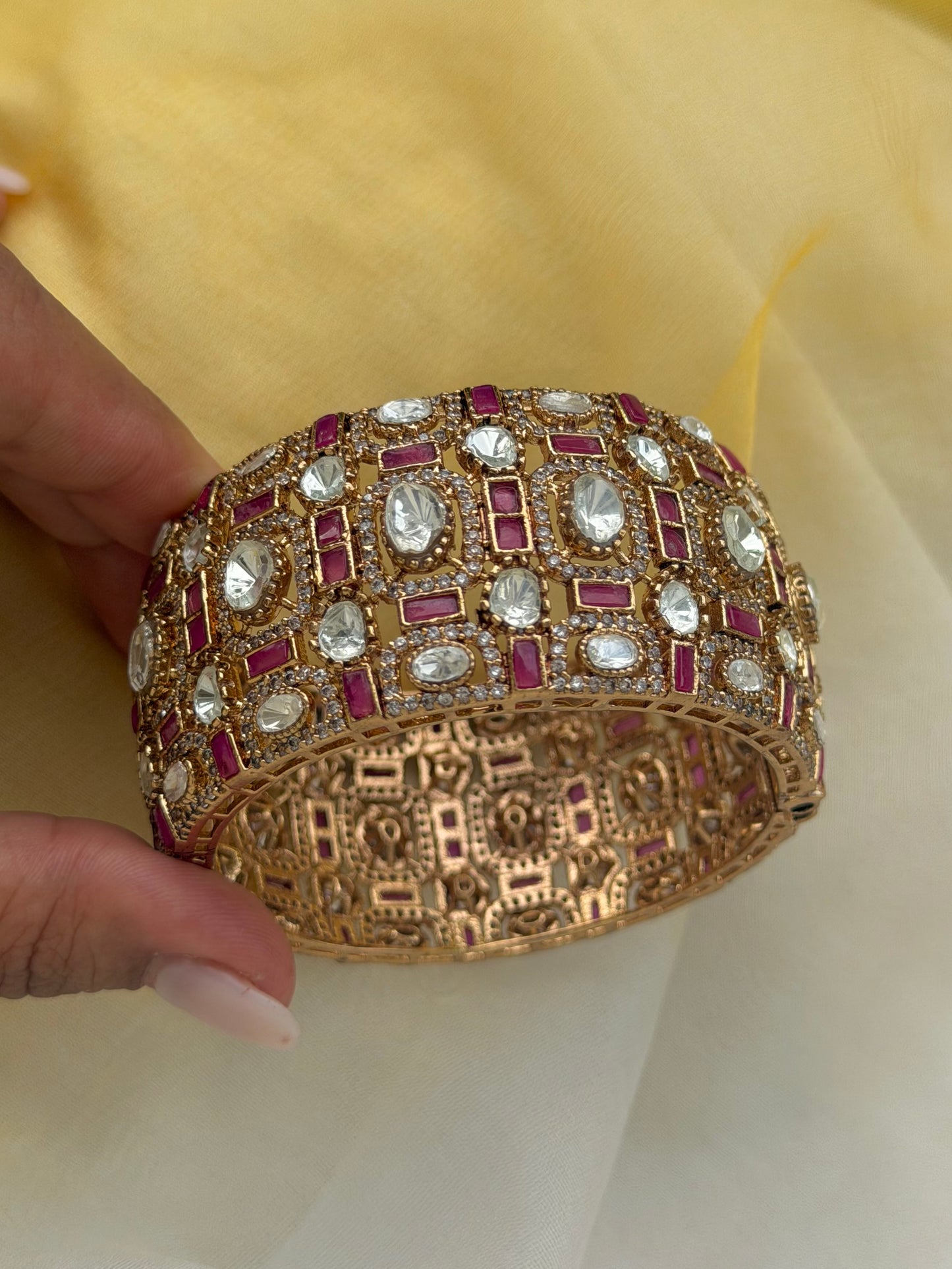 Mangla Red Broad Moissanite Polki Single Bangle- Openable