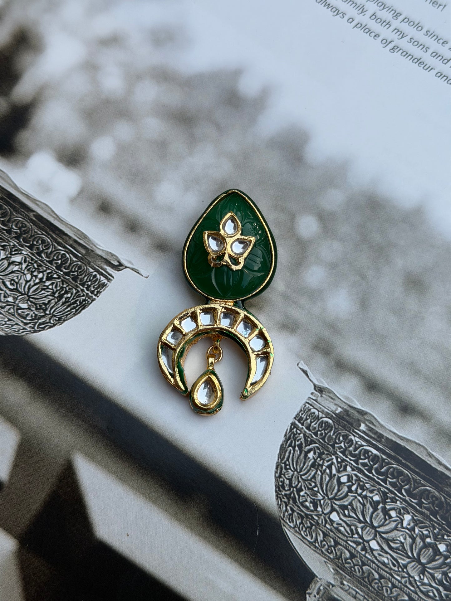 Ruveer Mens Kundan Green Brooch