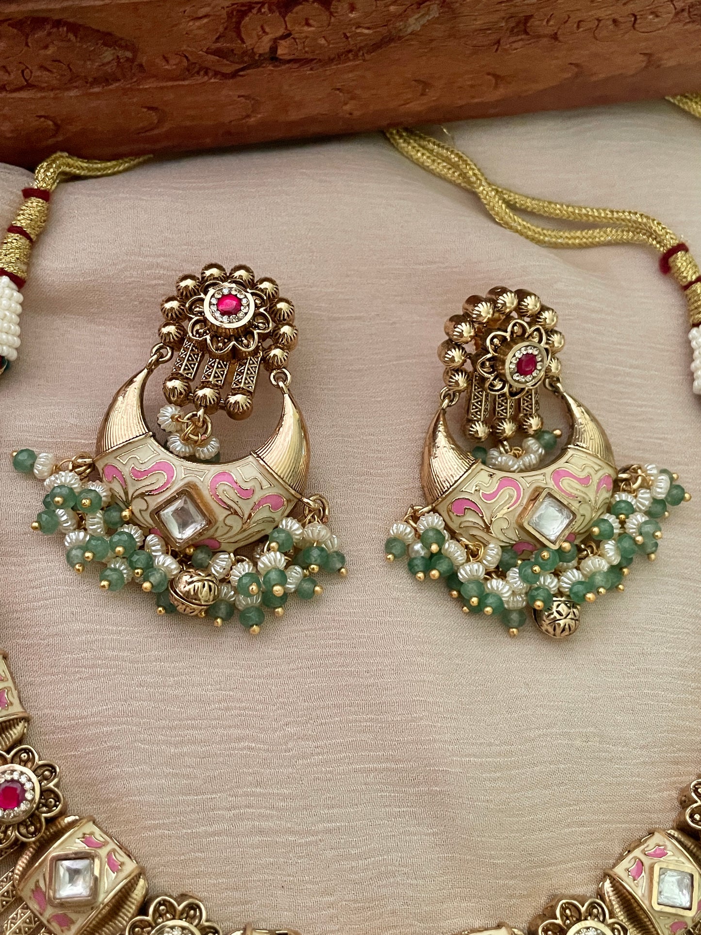 Akshara Antique Gold Necklace Set