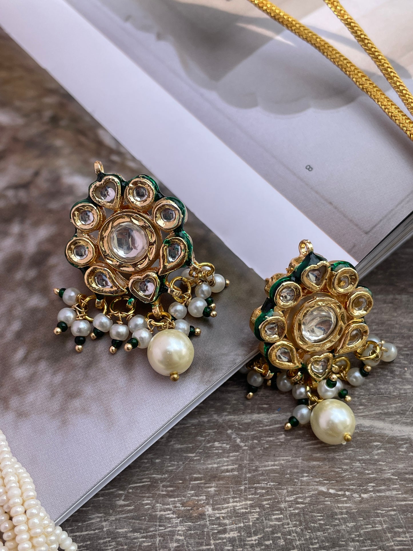 Mukti Kundan and Pearl Necklace Set