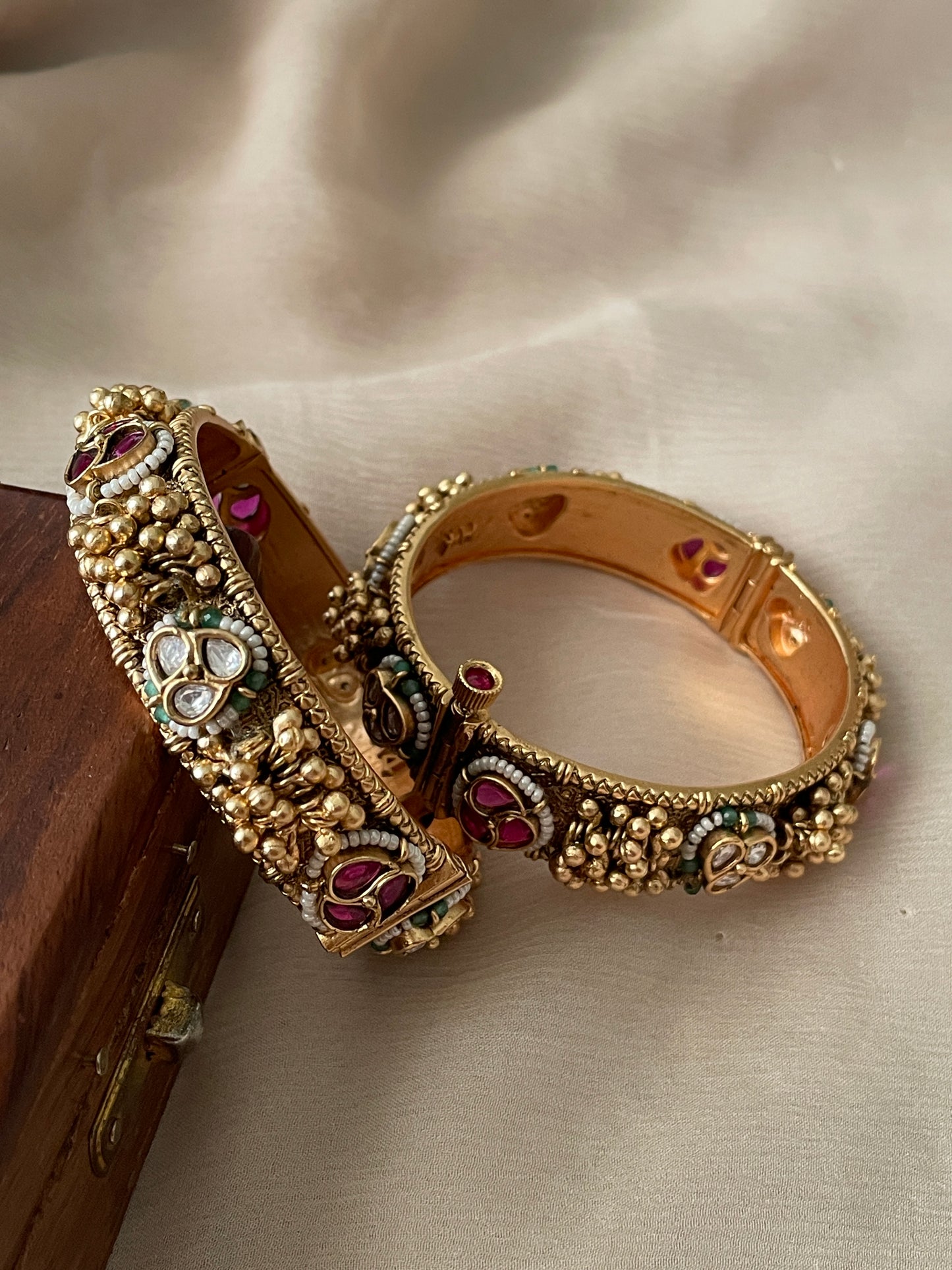Zeenat Openable Ghungroo Bangle Set