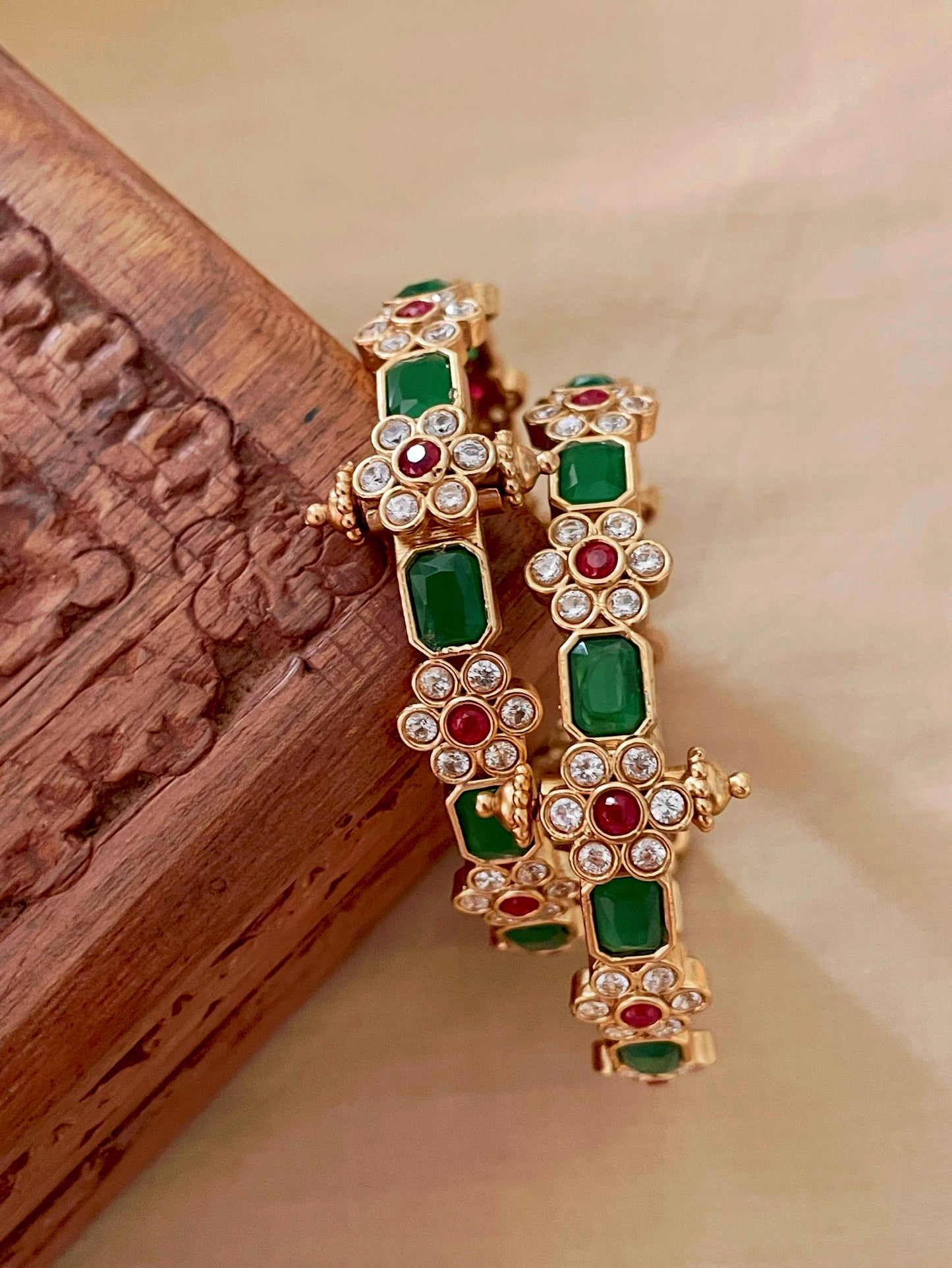 Rajni Floral Bangle Set
