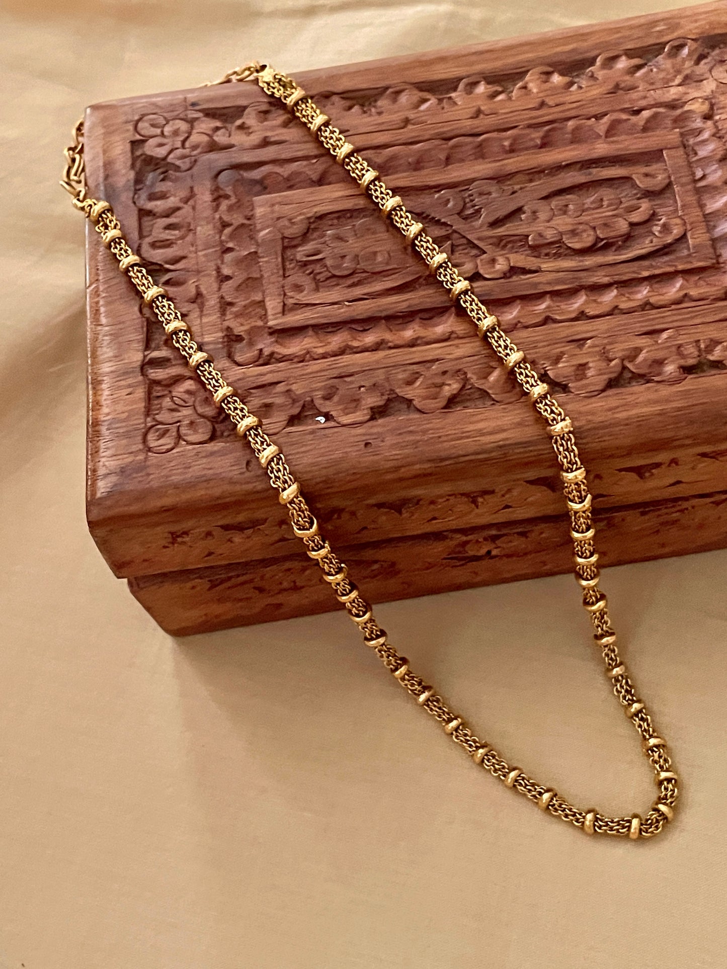 Suvarna Chain Necklace