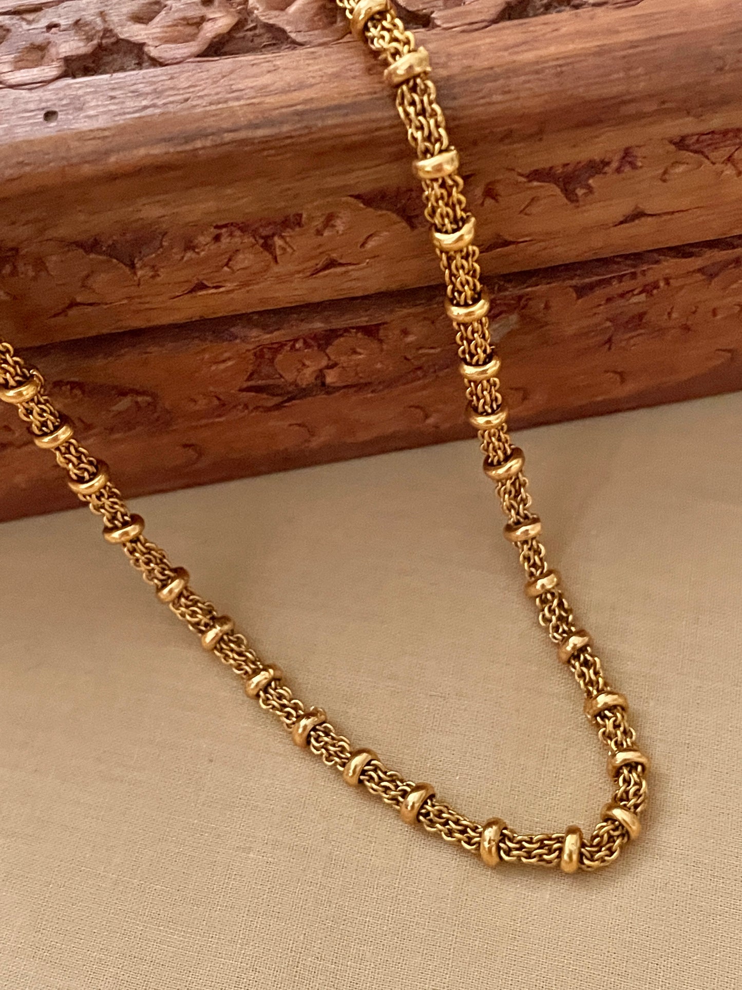 Suvarna Chain Necklace