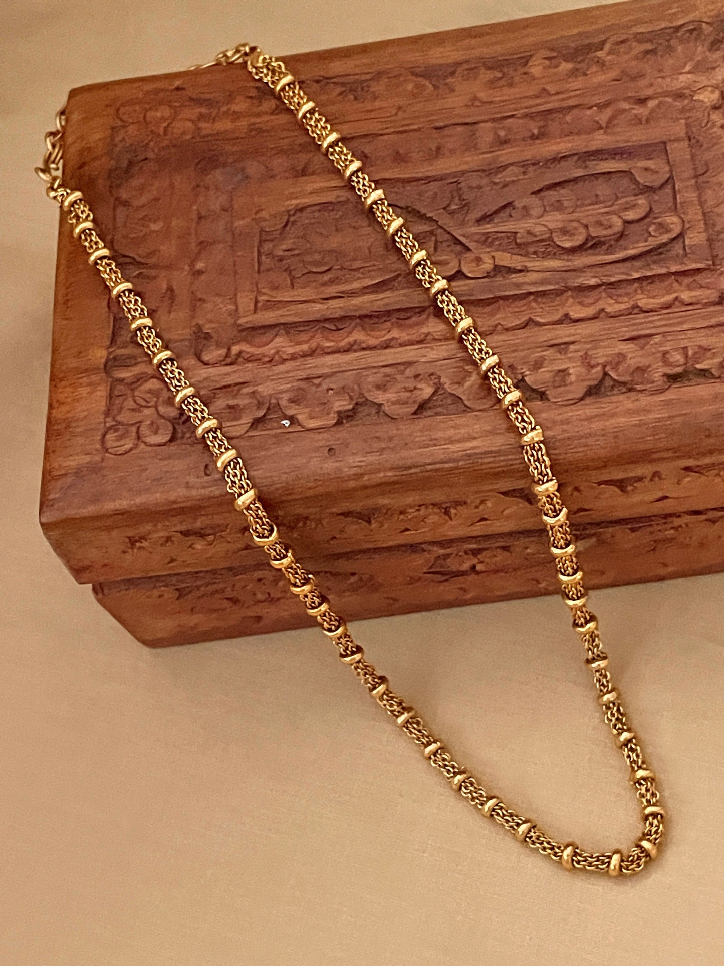 Suvarna Chain Necklace