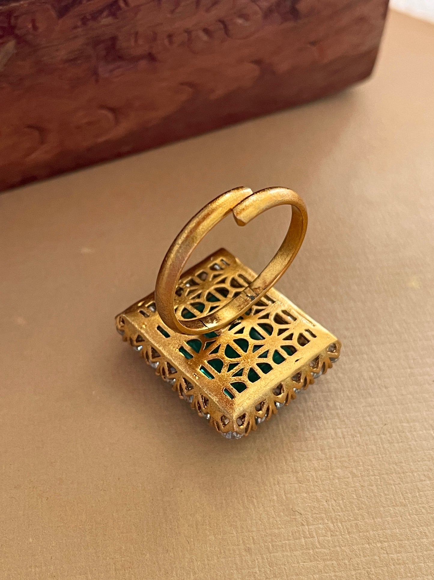 Diva - Emerald Doublet Adjustable Ring