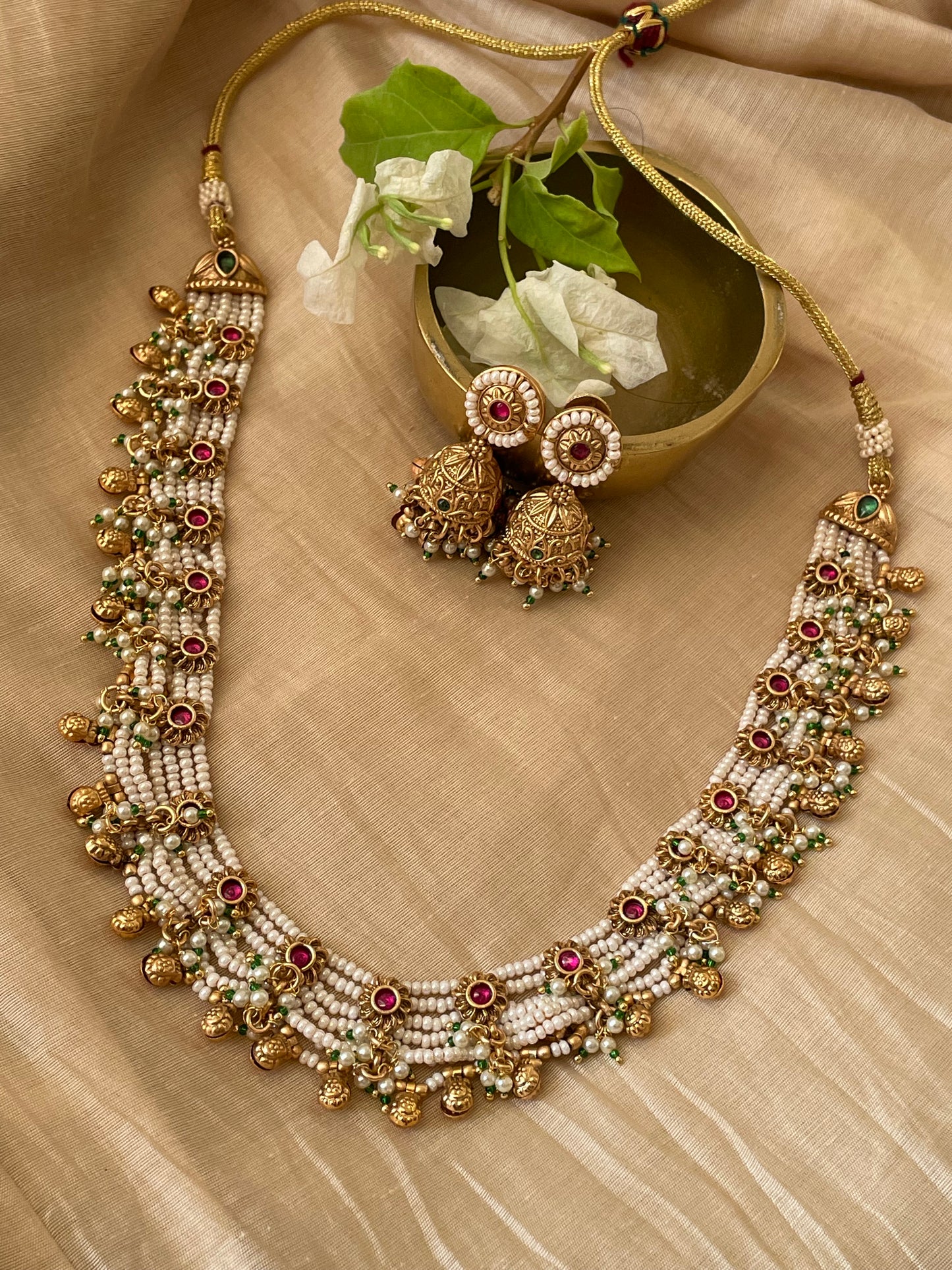 Grace Pearl Necklace Set