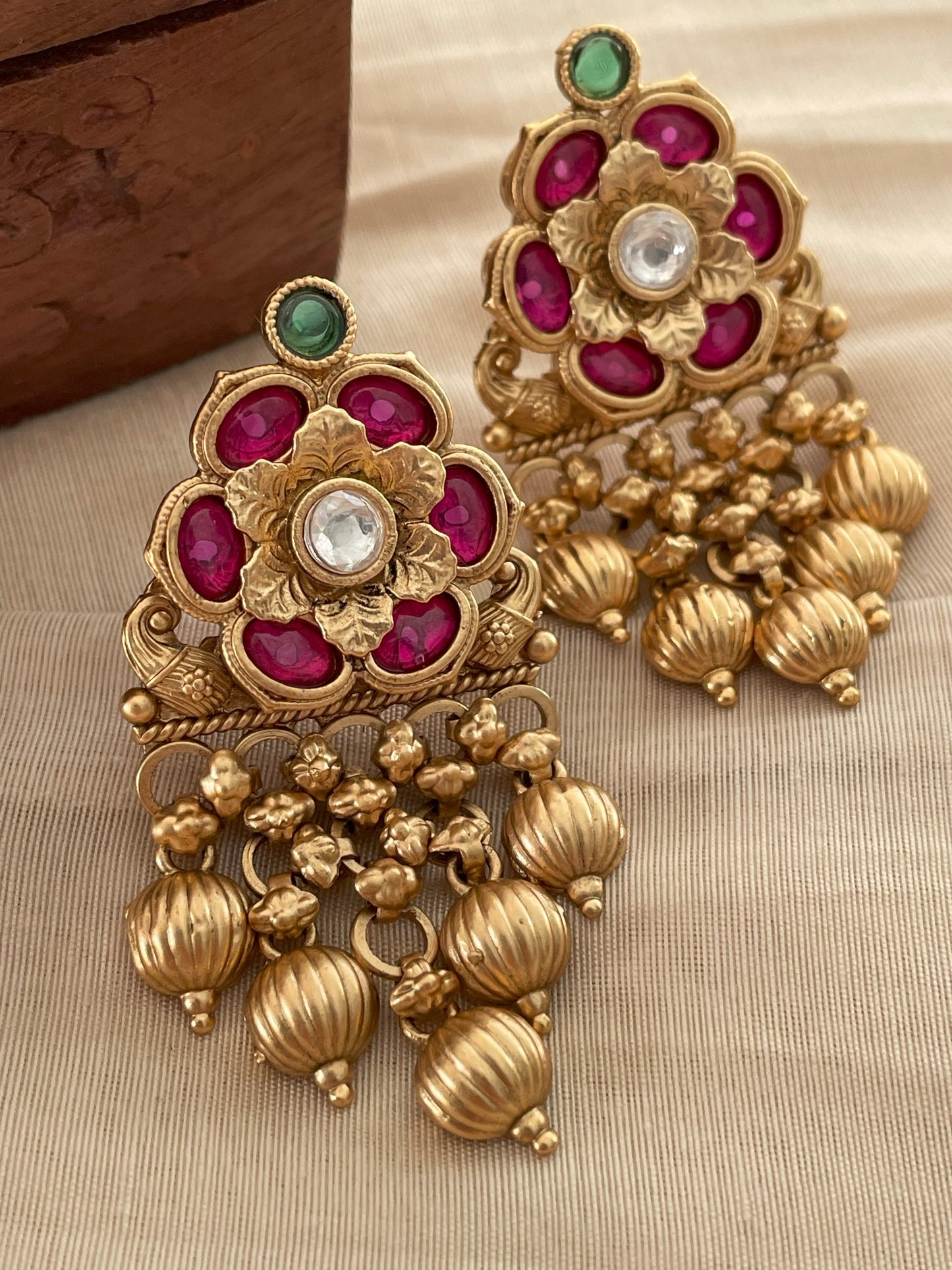 Dina Antique Flower Earrings