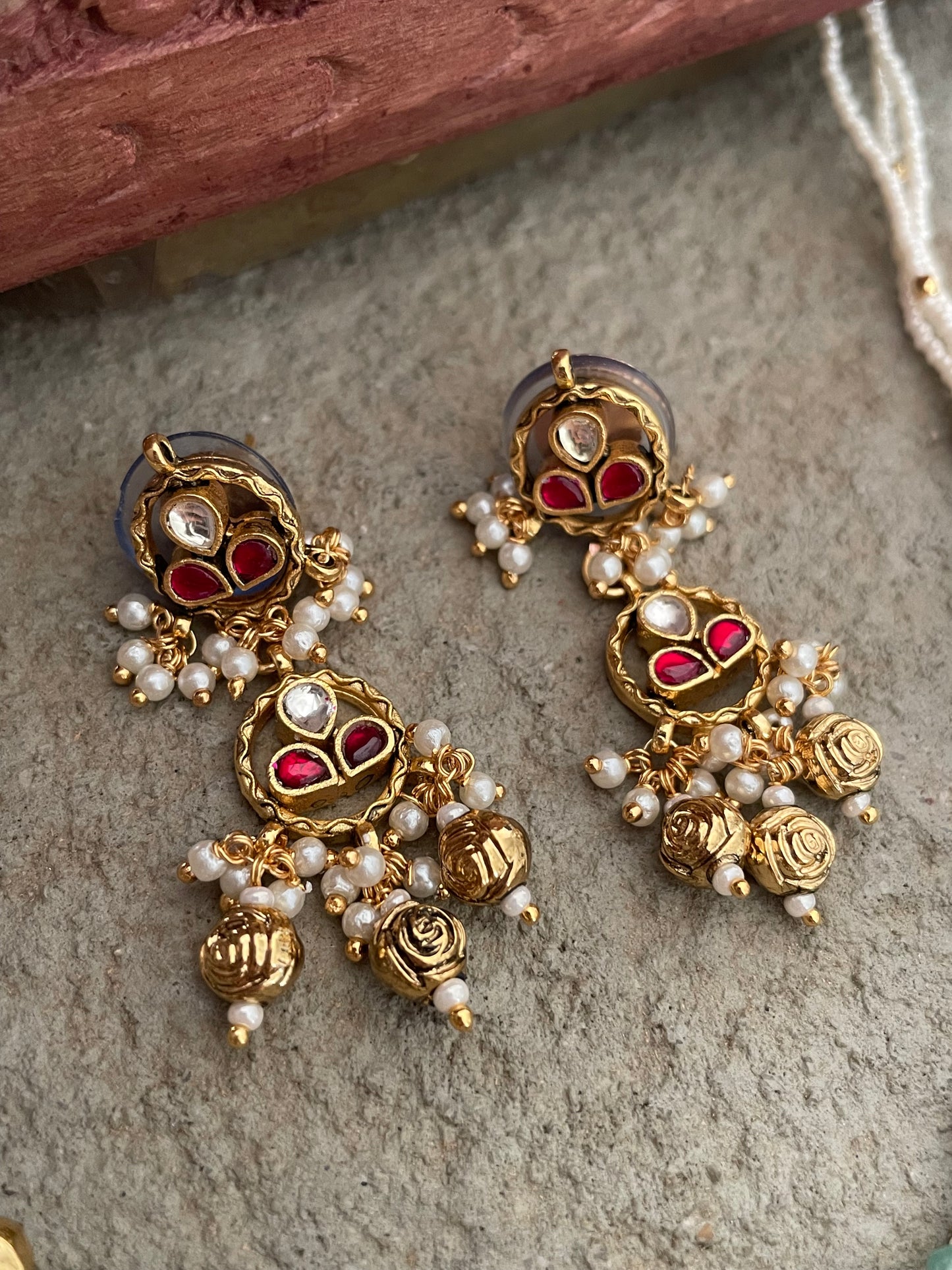 Maya Antique Polki Necklace Set