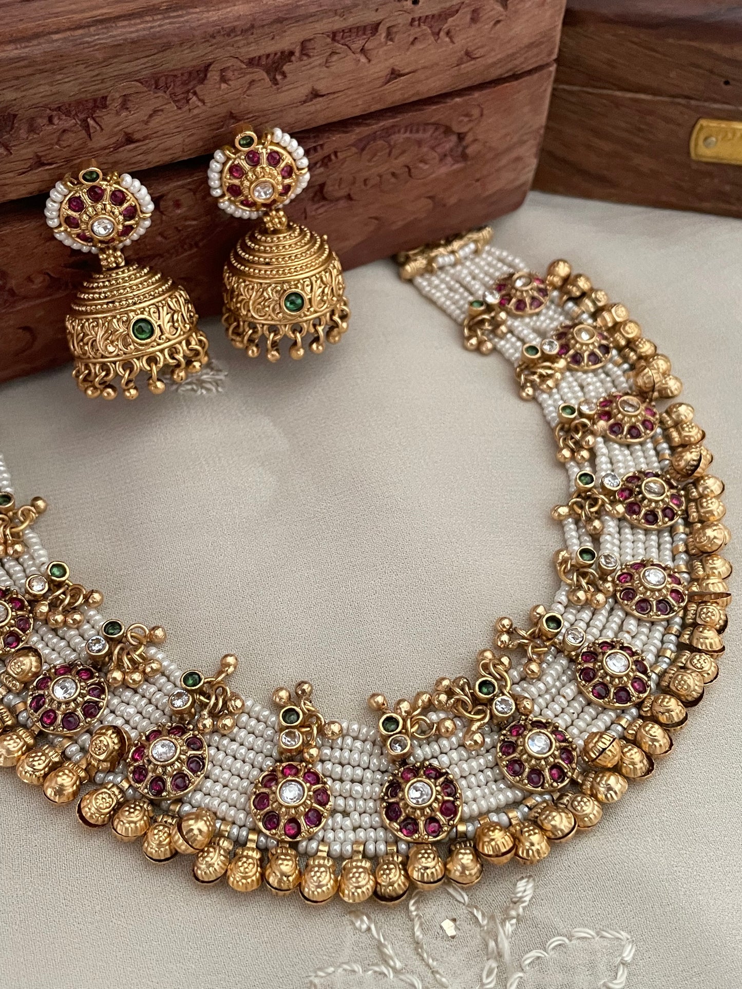 Gulshan Pearl Necklace Set
