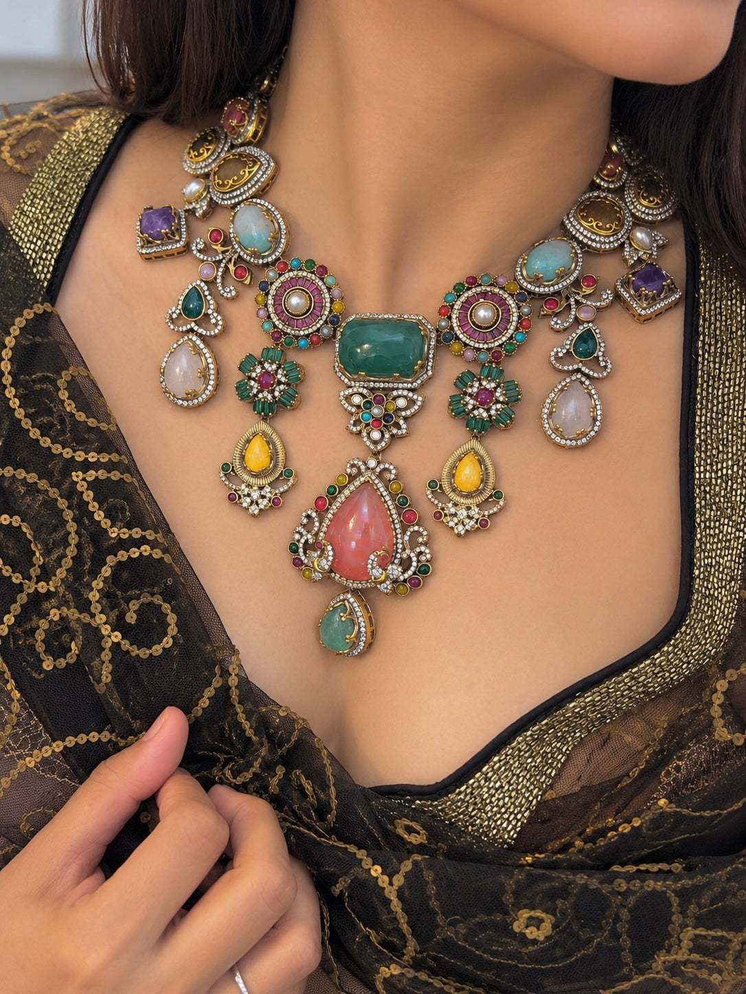 Amura Statement Fusion Necklace Set