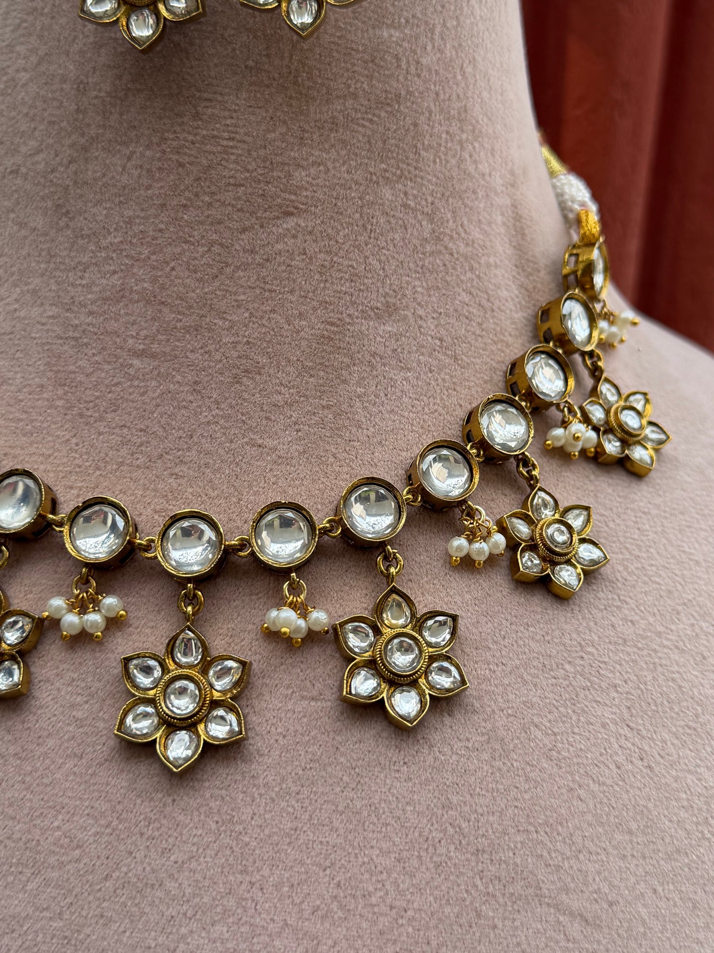Enara Polki Necklace Set