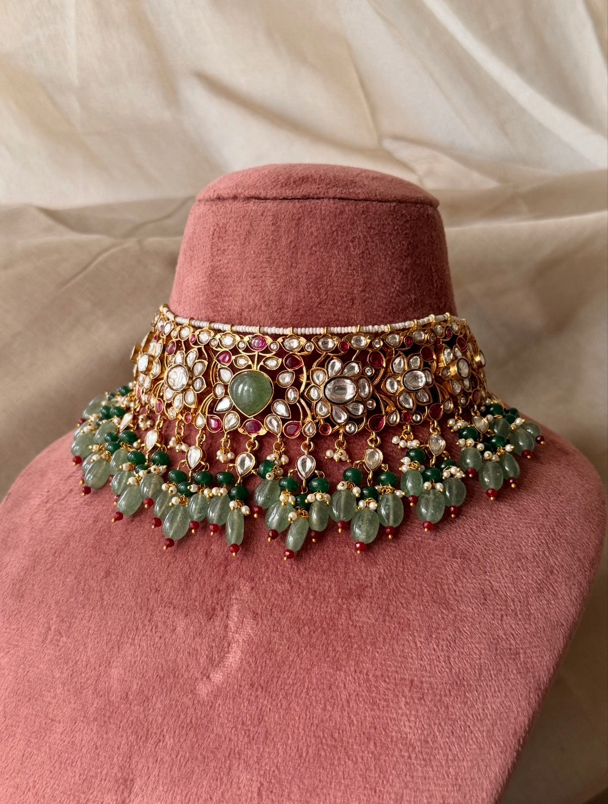 Moonja Polki Choker Necklace Set