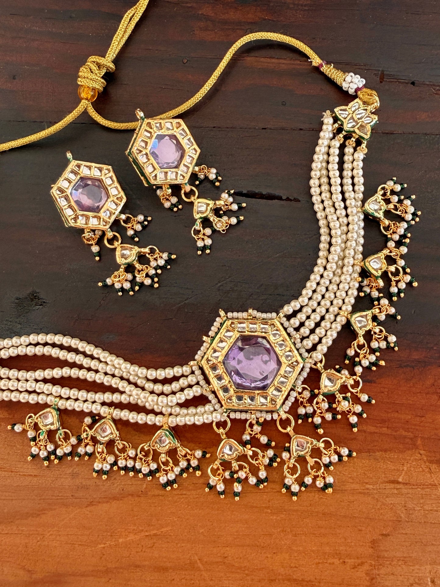 Kairav Jadau Choker