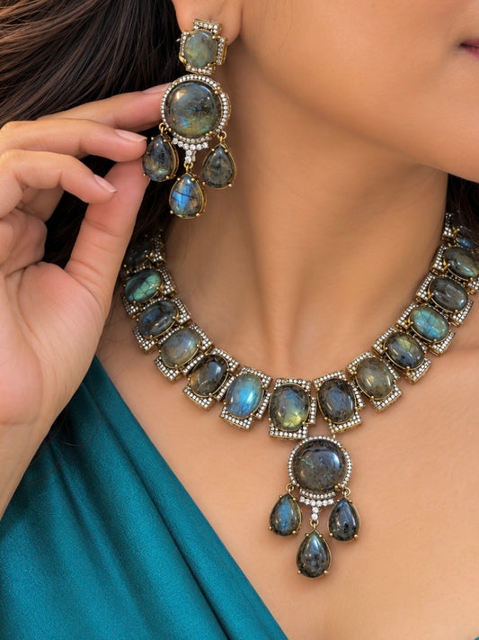 Manya Labradorite Doublet Necklace Set