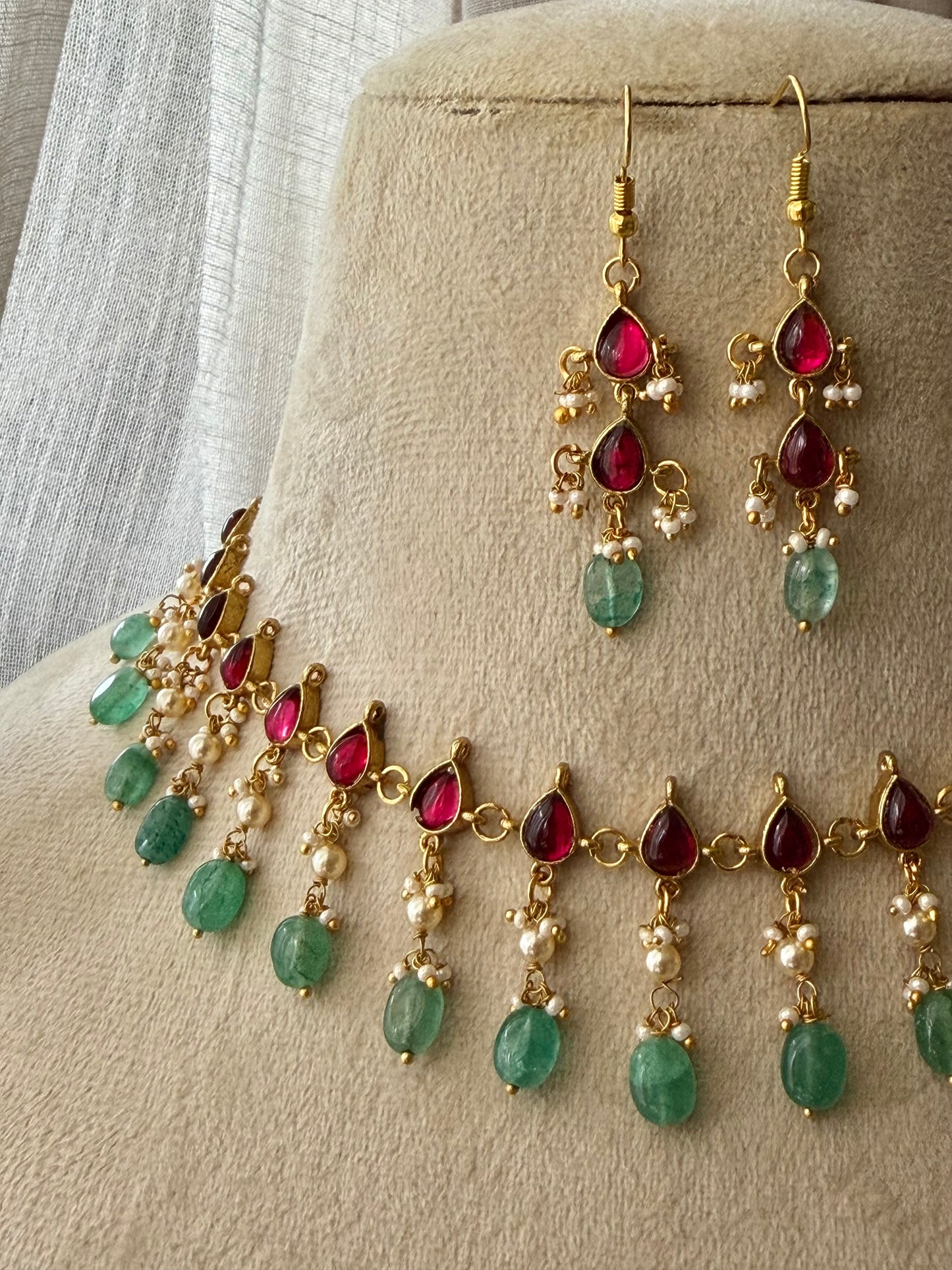 Kalpana Kempu Minimal South Necklace Set