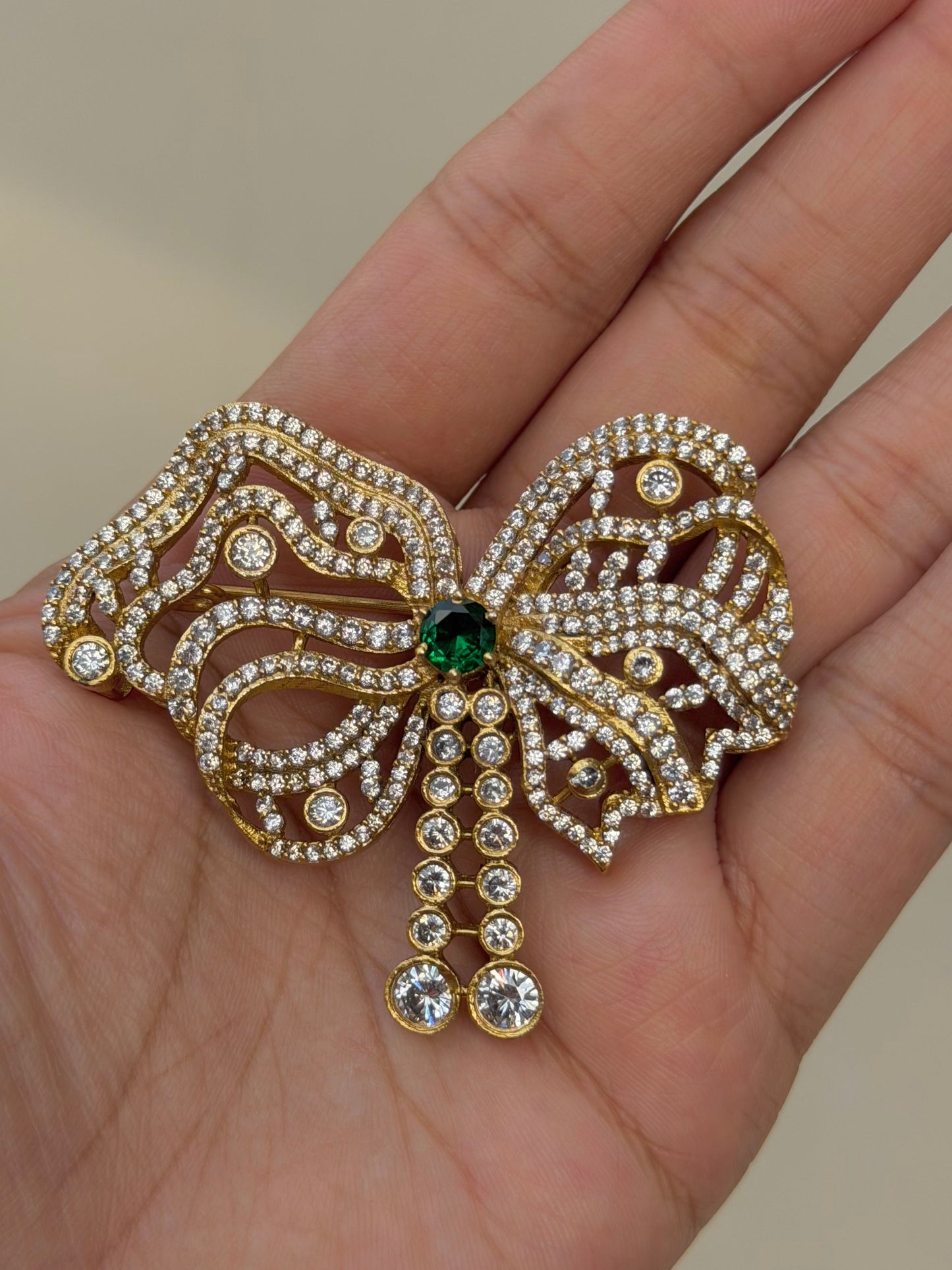 Birmingham Bow Victorian Brooch- Green Centre
