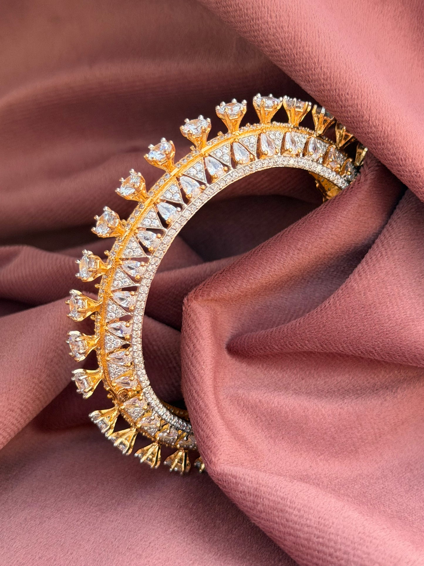 Diamantina Ghokhru Bangle