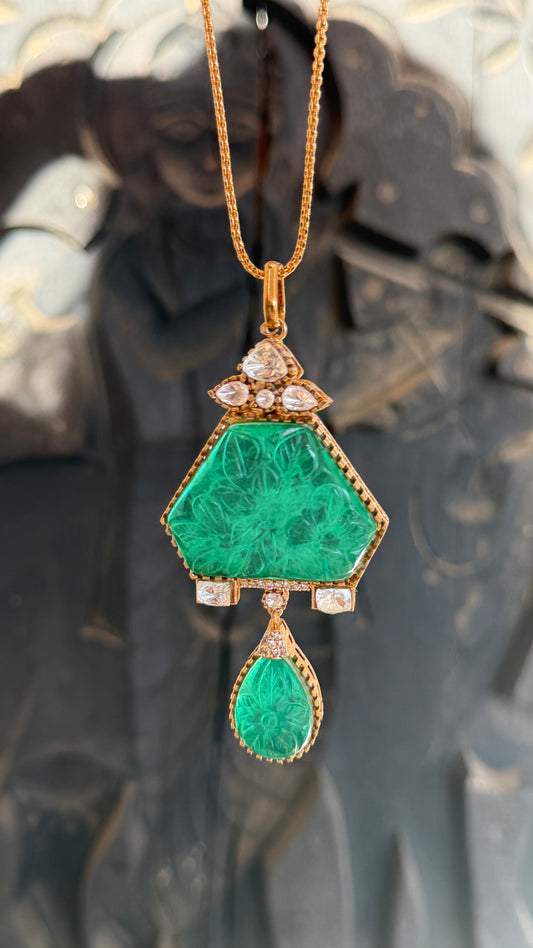 Shwet Carved Emerald Necklace Set