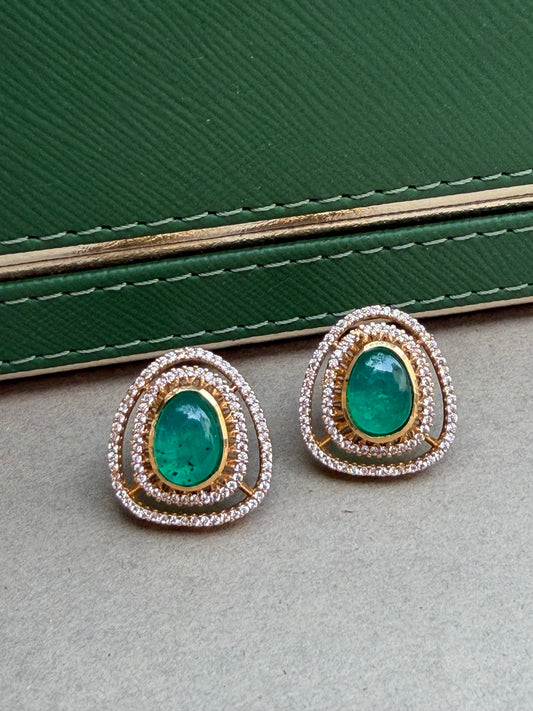 Dera Emerald Stud Earrings