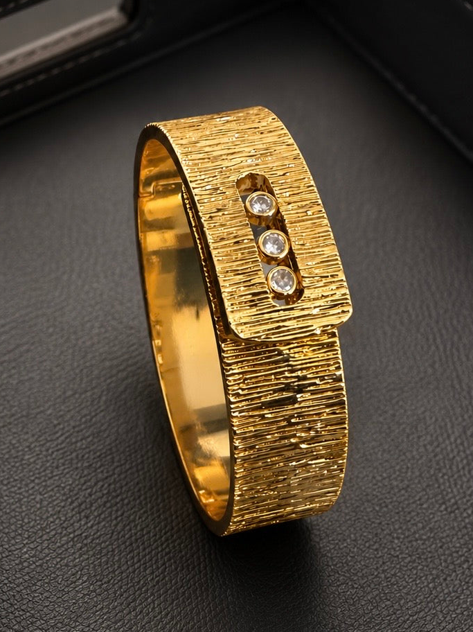 Triology Gold Oval Bangle