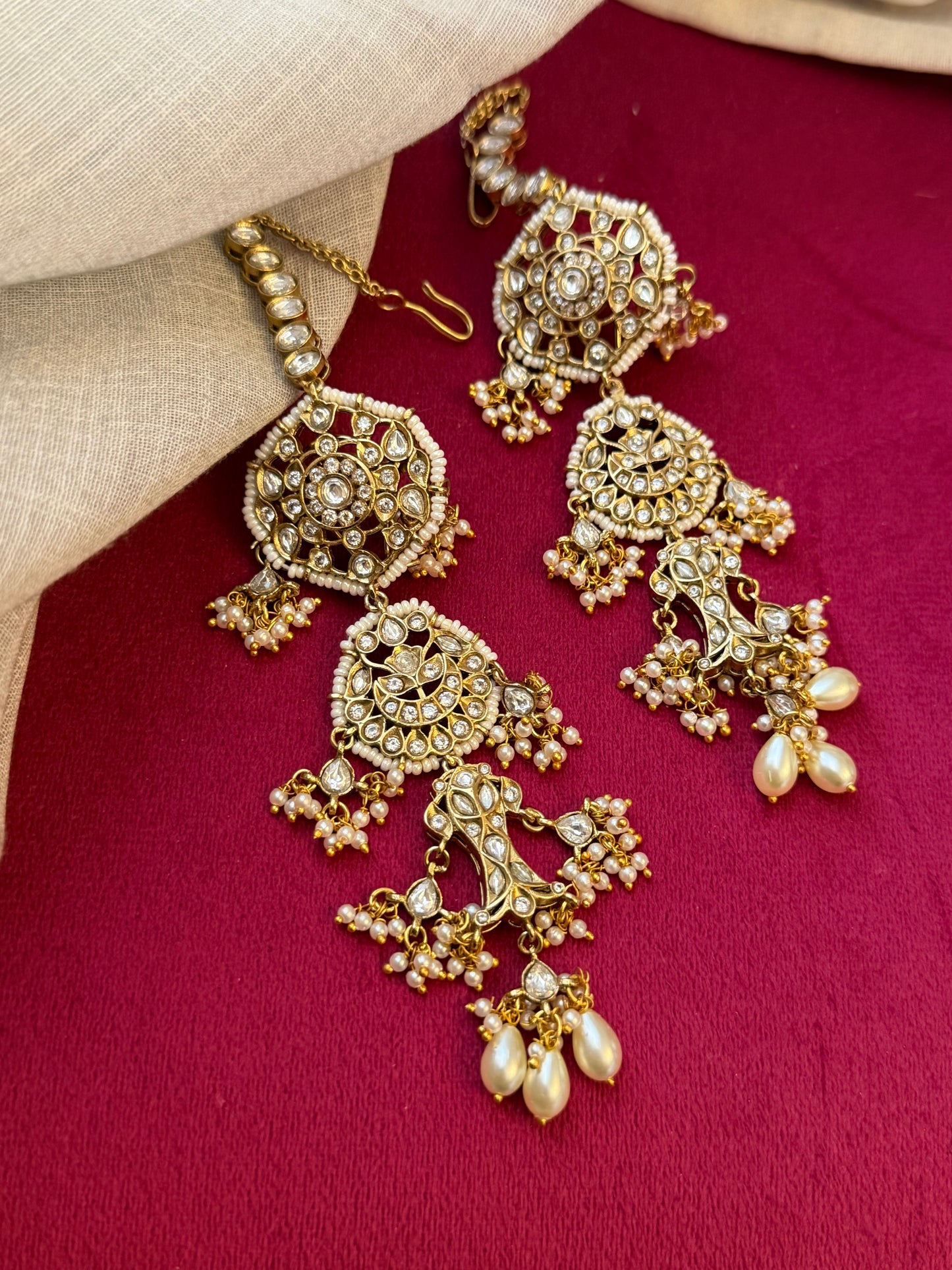 Ananta Magar Jodi White Chaandbaali Earrings