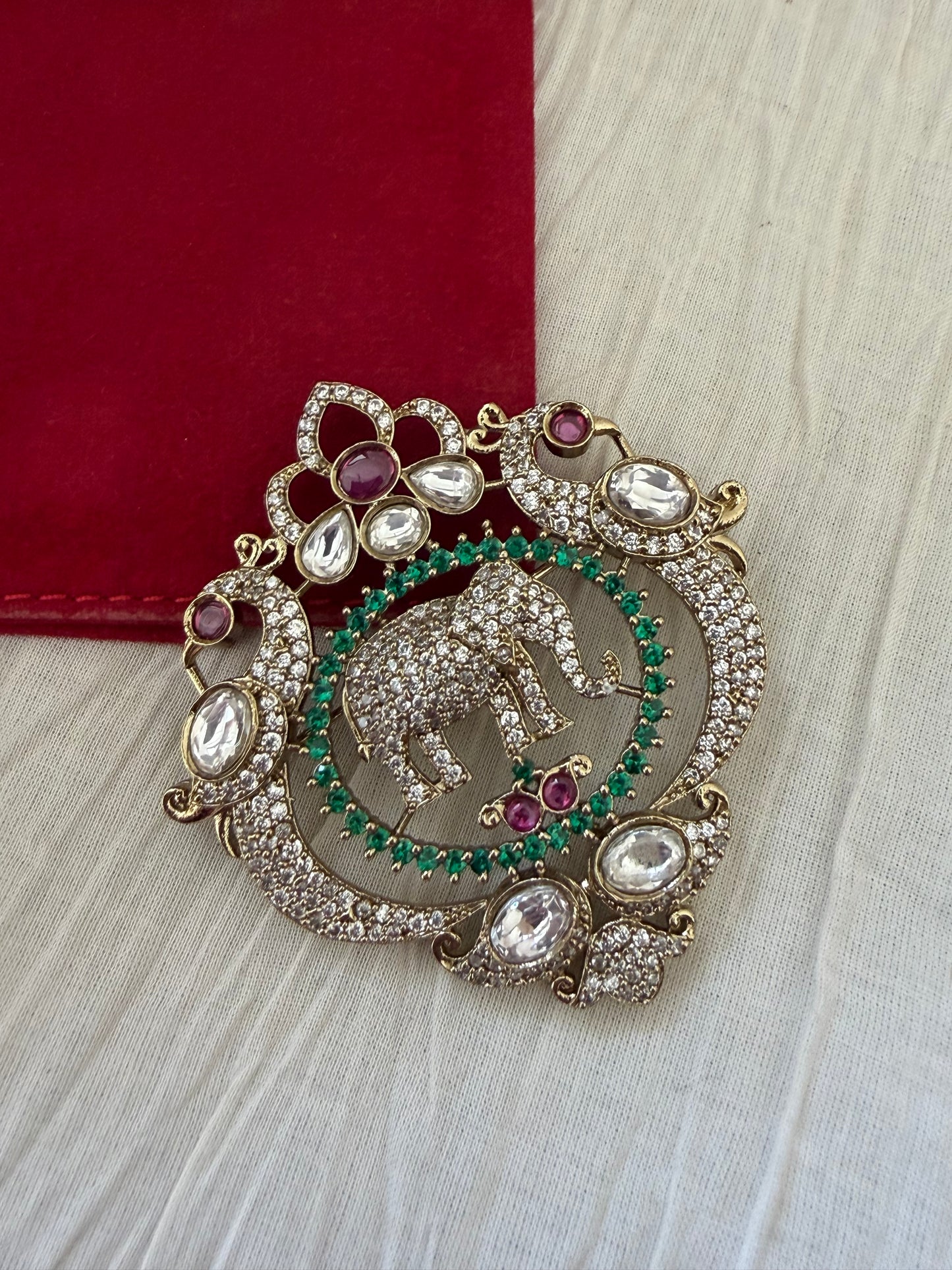 Alsisar Brooch