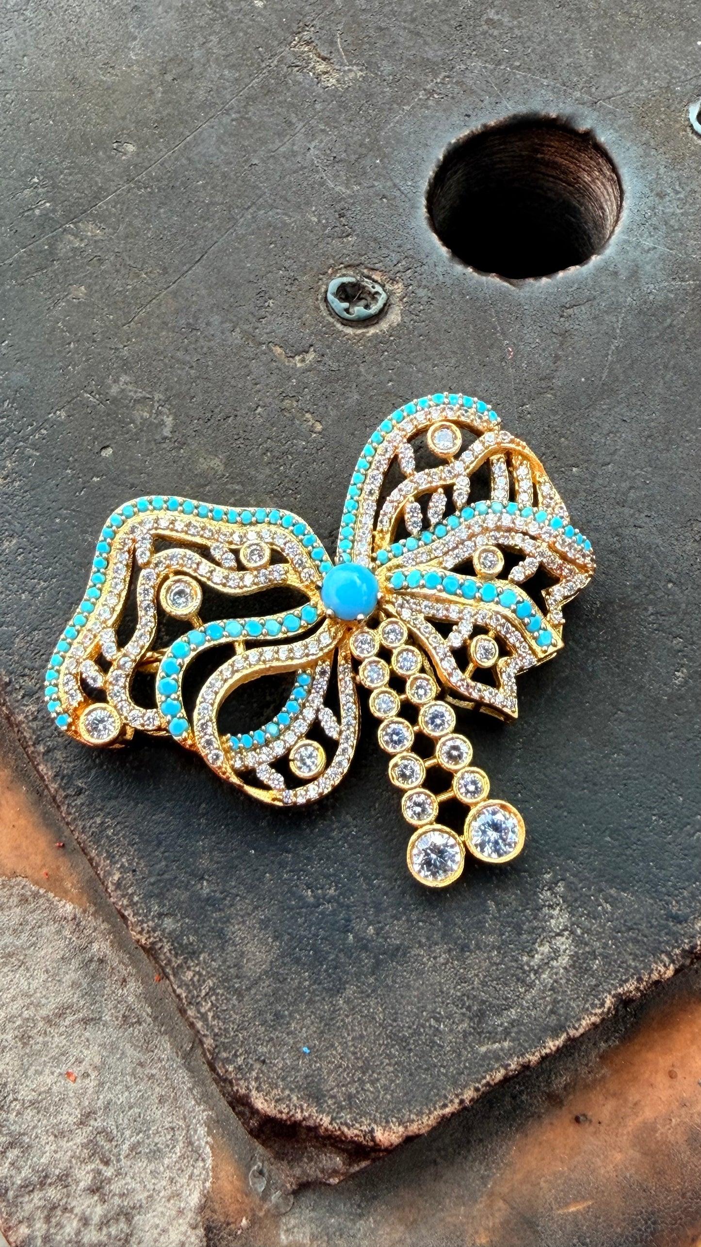 Bow Brooch- Turquoise