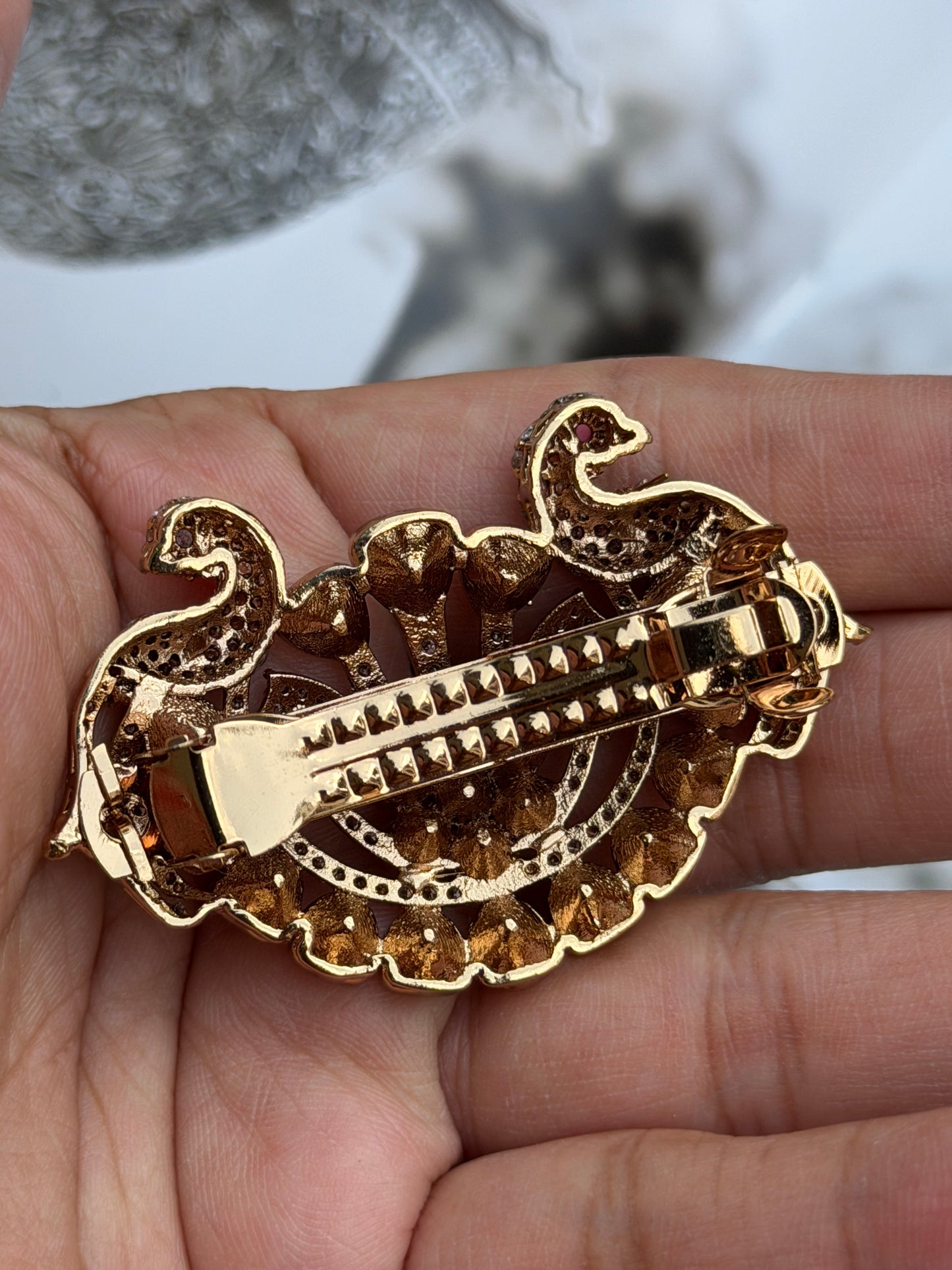 Devyani Kundan Bun Hair Clip