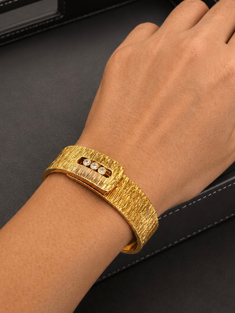 Triology Gold Oval Bangle