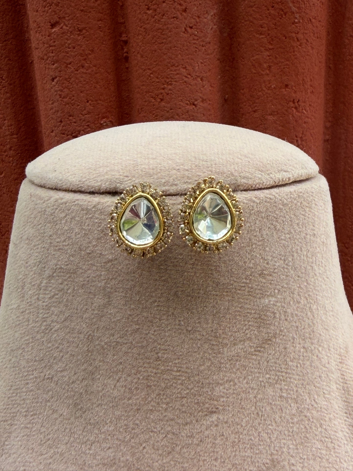 Sarla Polki Necklace Set