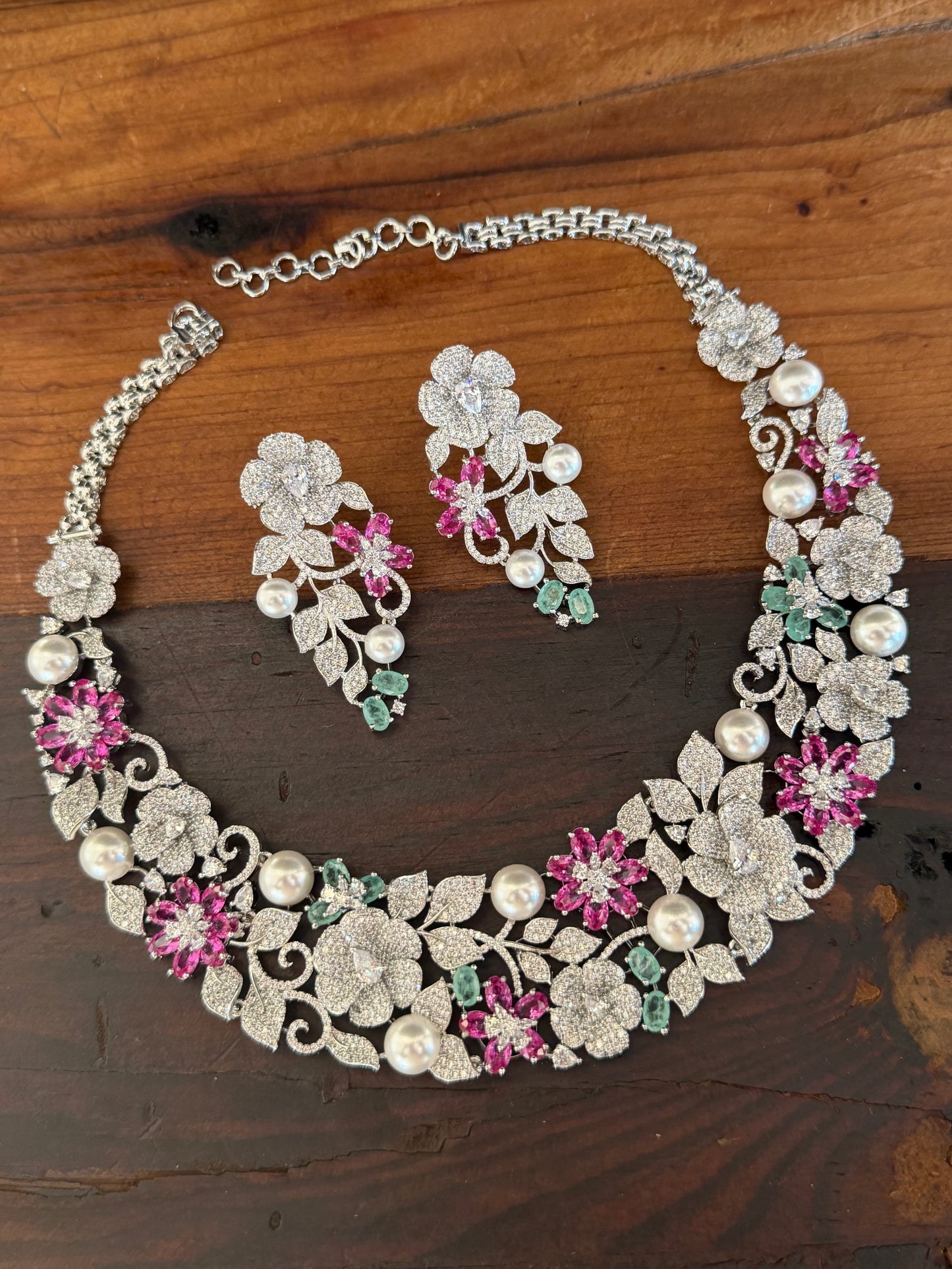Kashmiri Lily Necklace Set