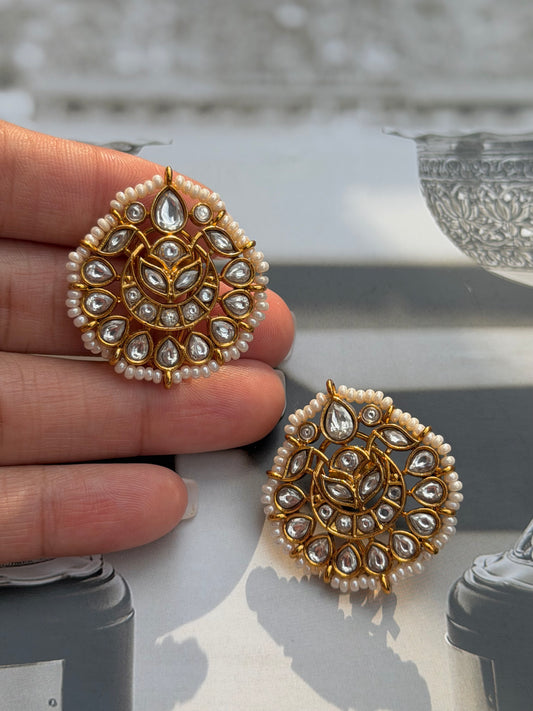 Surana White Elegant Kundan Studs- Real Gold Look