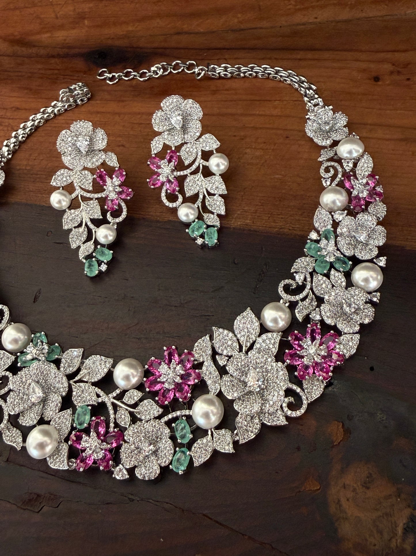 Kashmiri Lily Necklace Set