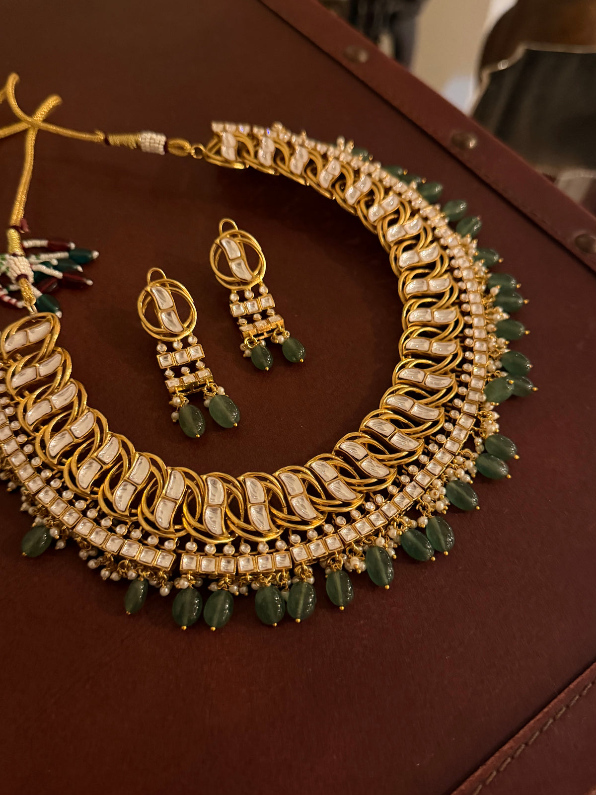 Isha Heirloom Gold Link Polki Necklace Set