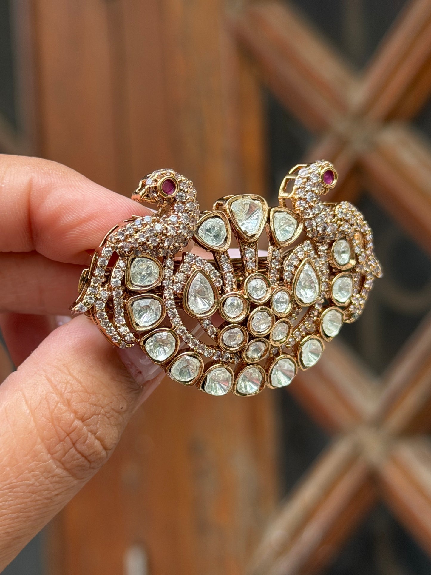 Devyani Kundan Bun Hair Clip