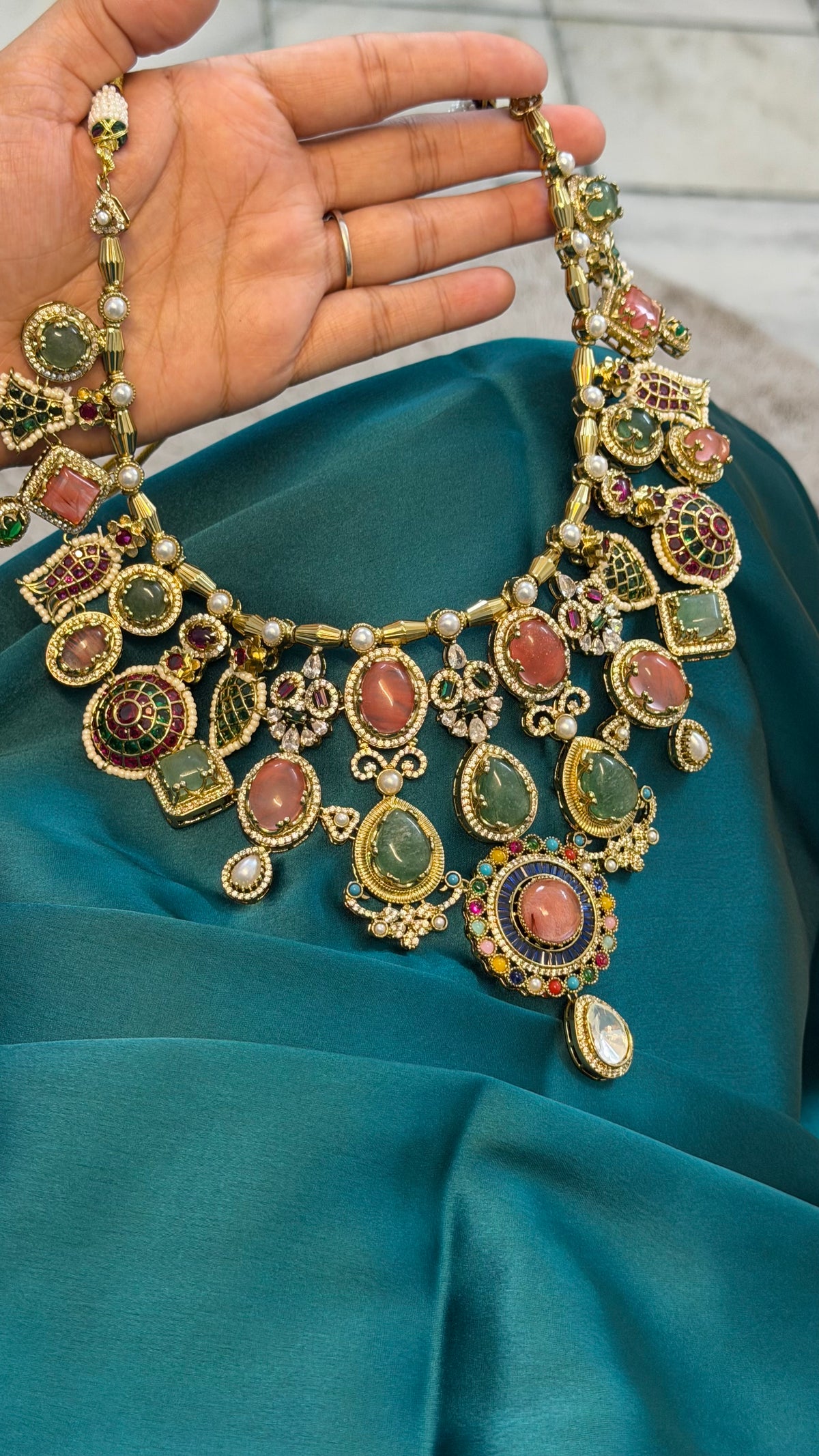Reema Statement Fusion Necklace Set