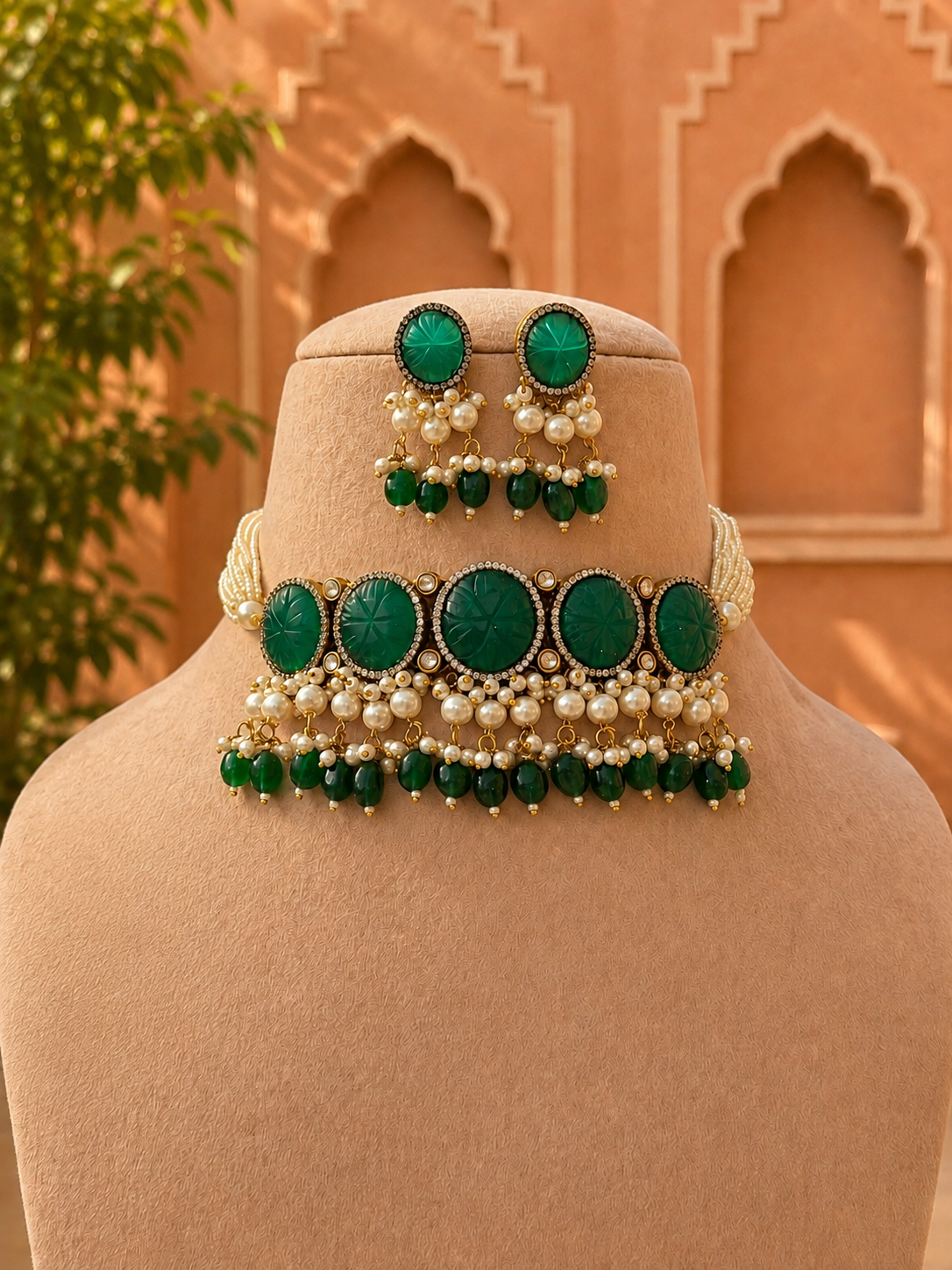 Samya Green Kundan Choker Necklace Set