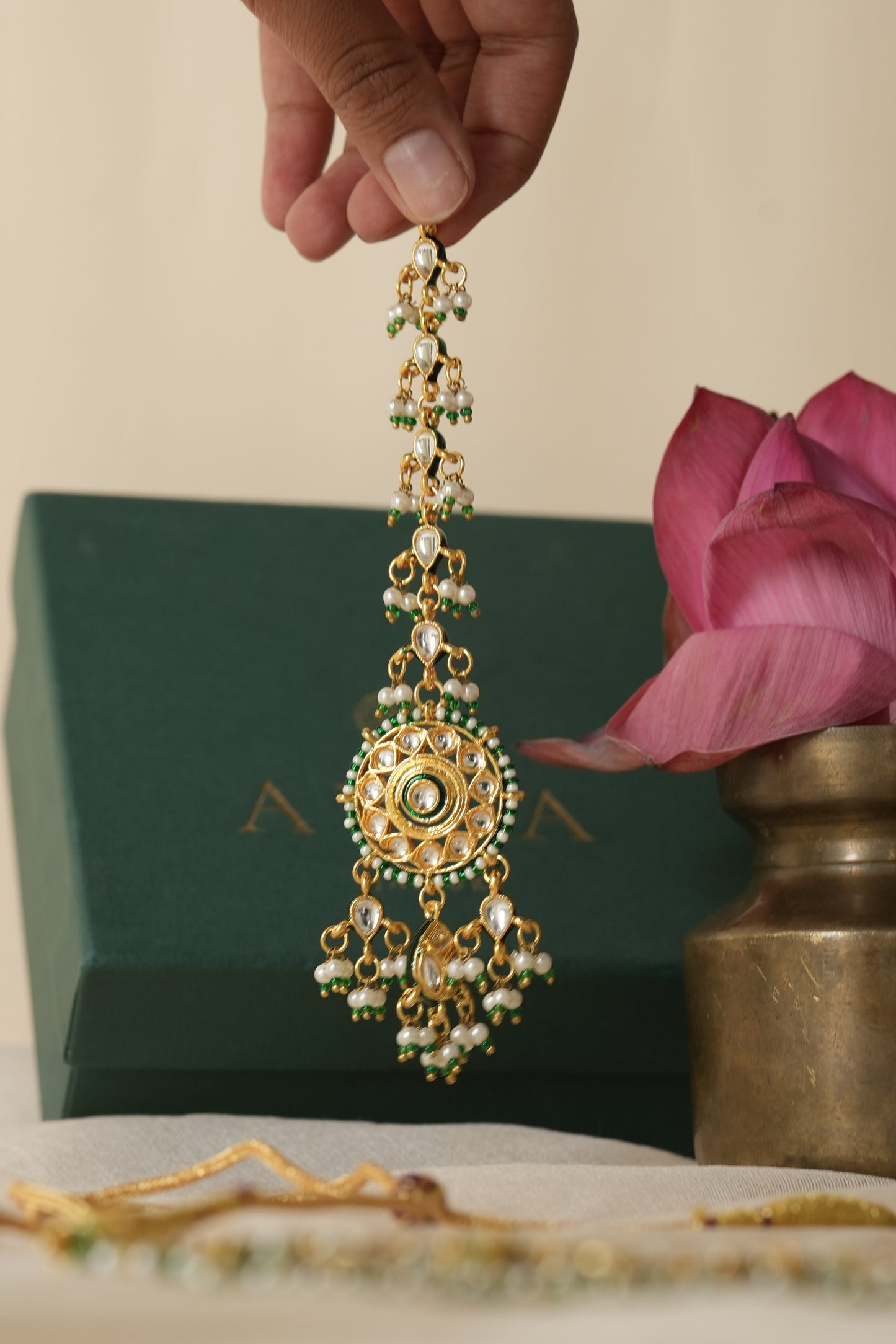Vasant Kundan Necklace Set