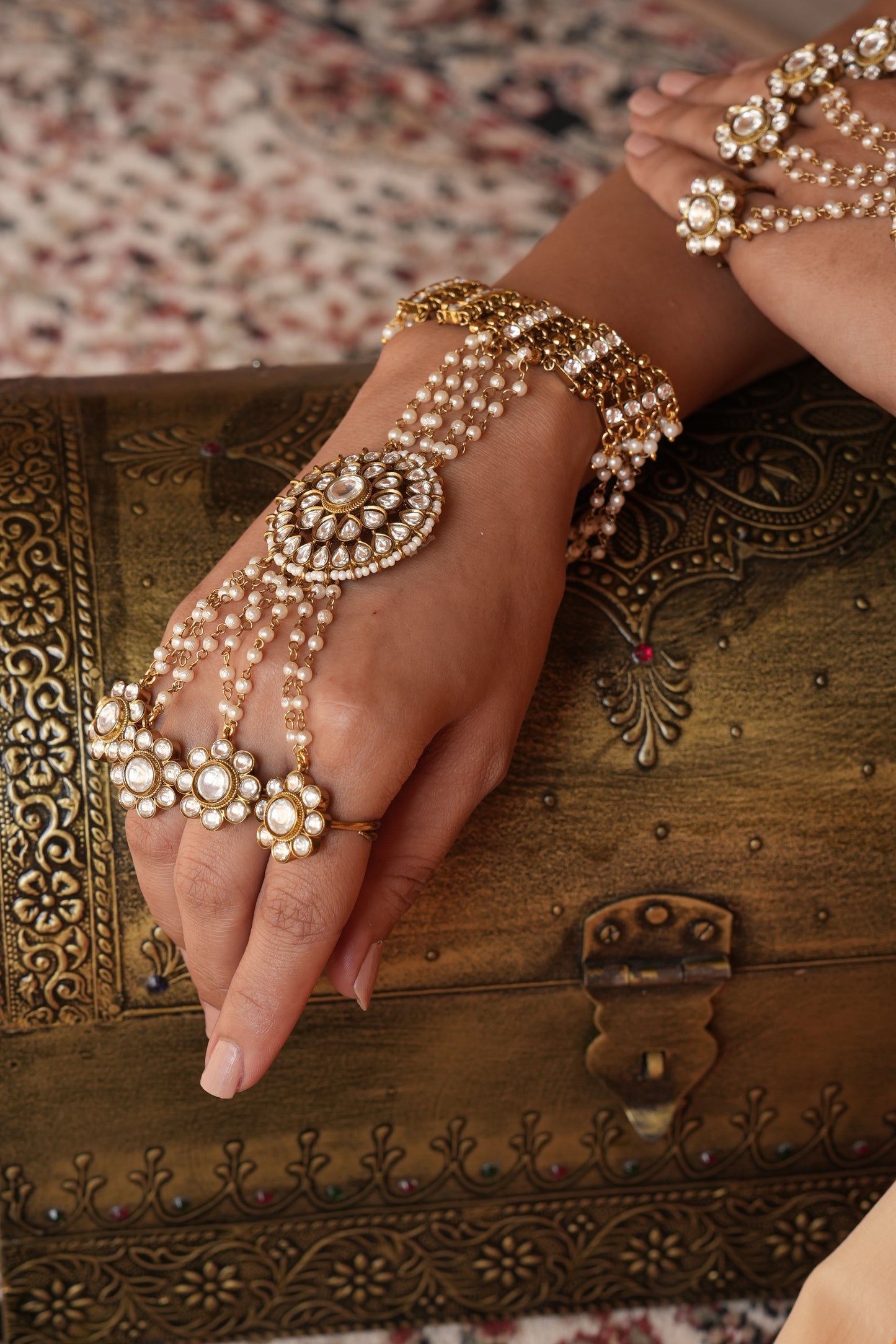 Shagun Antique Polki HathPhool ( Pair )