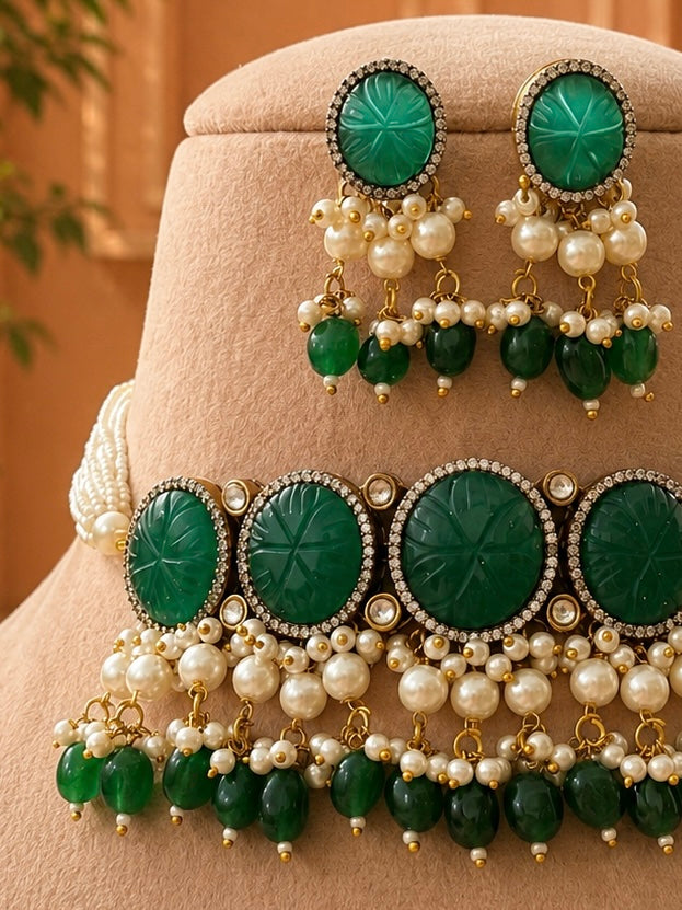 Samya Green Kundan Choker Necklace Set