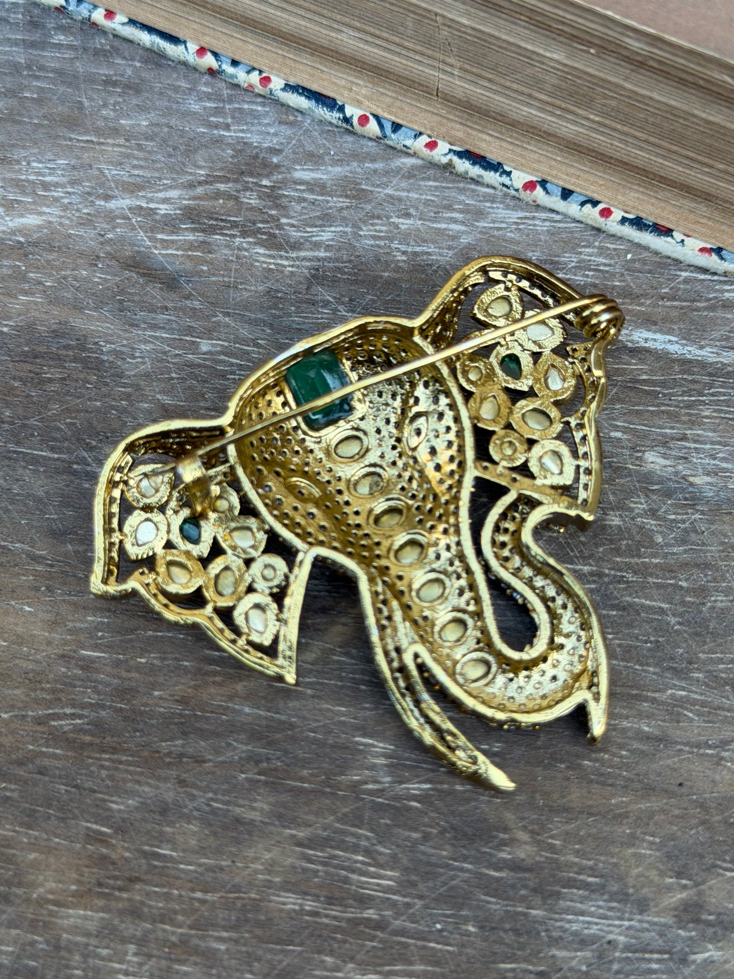 Vikat Brooch