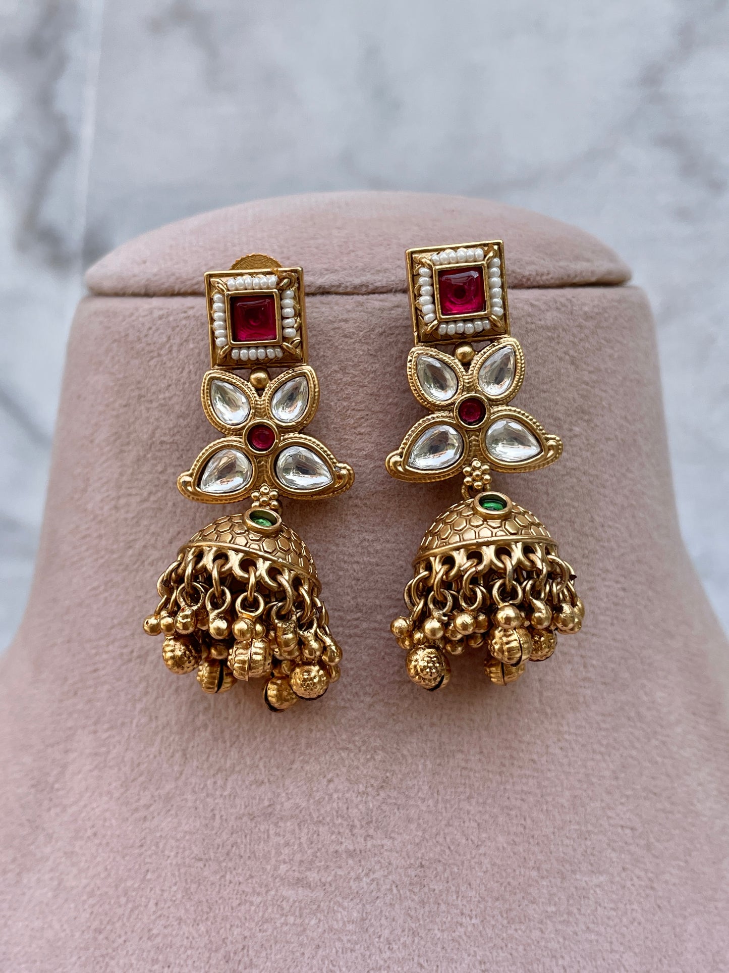 Tushita Antique Choker Necklace Set