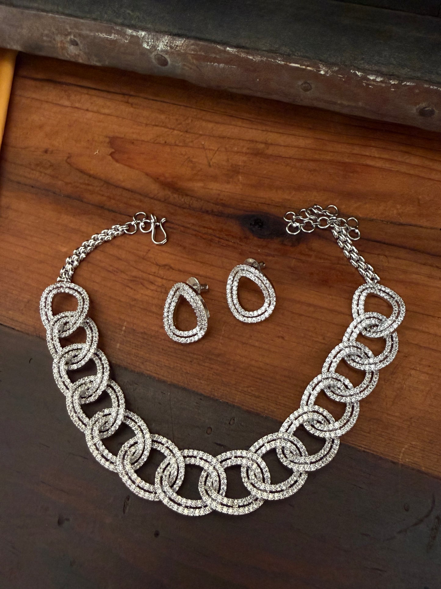 Laila Link Zircon Necklace Set