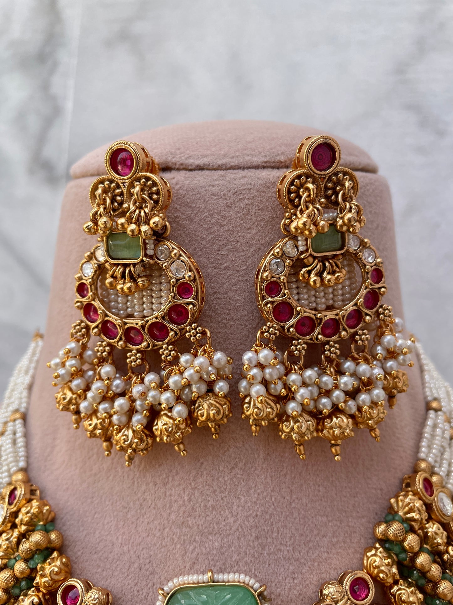 Sunmukh Antique Pearl Necklace Set