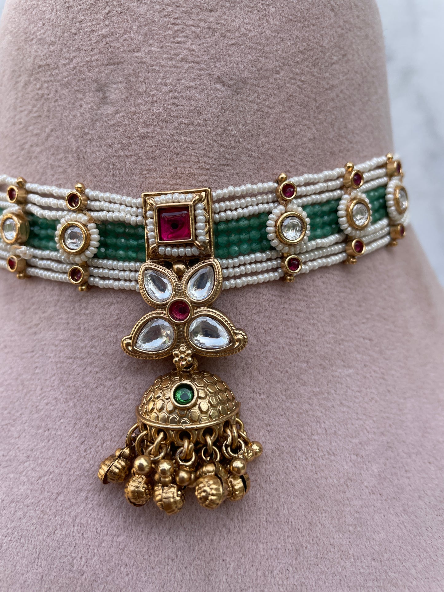 Tushita Antique Choker Necklace Set