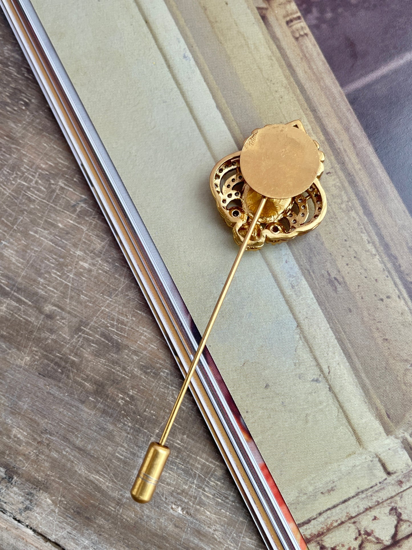 Ojas Polki Lapel Pin
