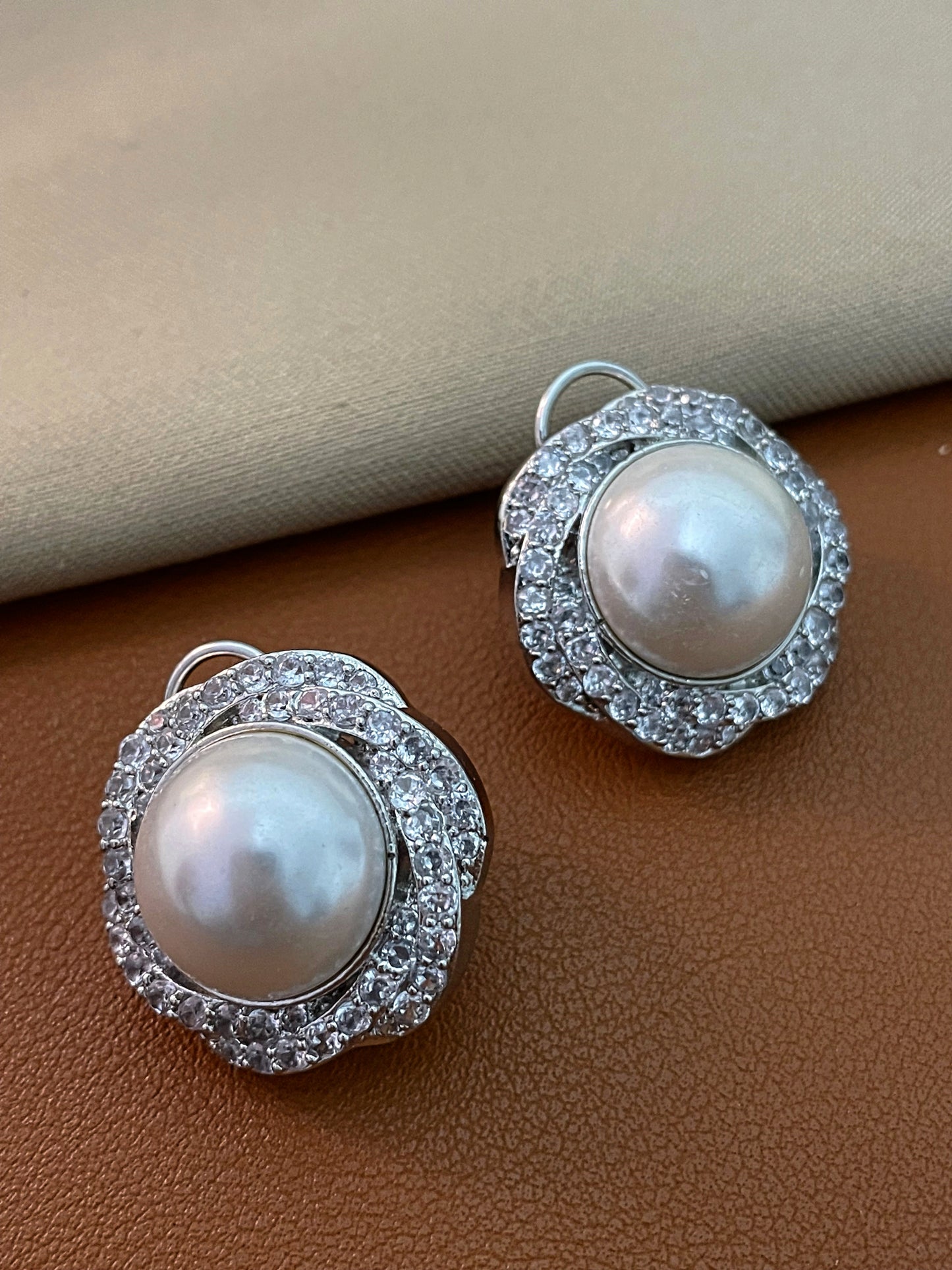 Leila Stud Pearl Earrings
